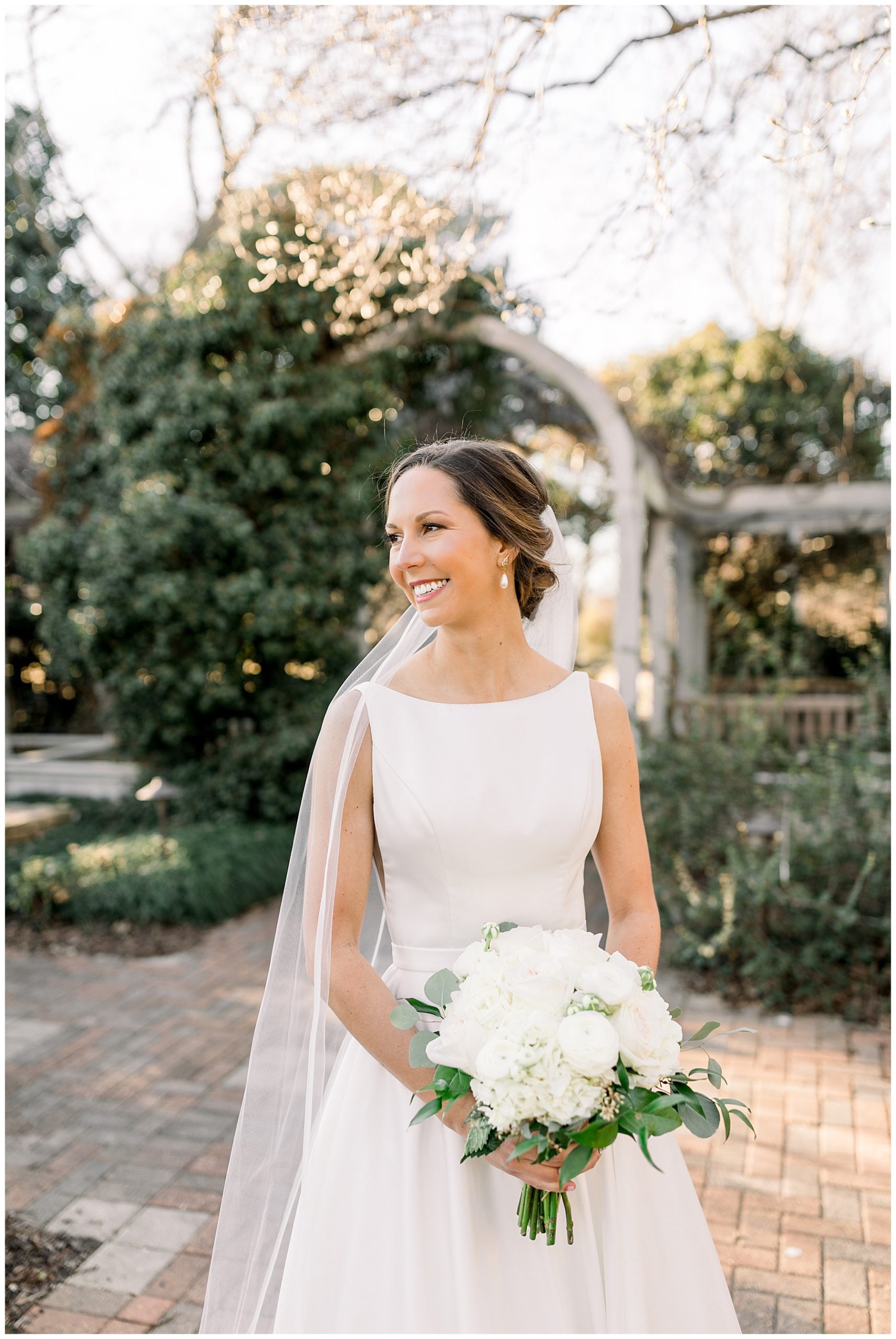 JC Raulston Arborteum Bridal Session - Tiffany L Johnson Photography - Raleigh Wedding Photographer_0040.jpg