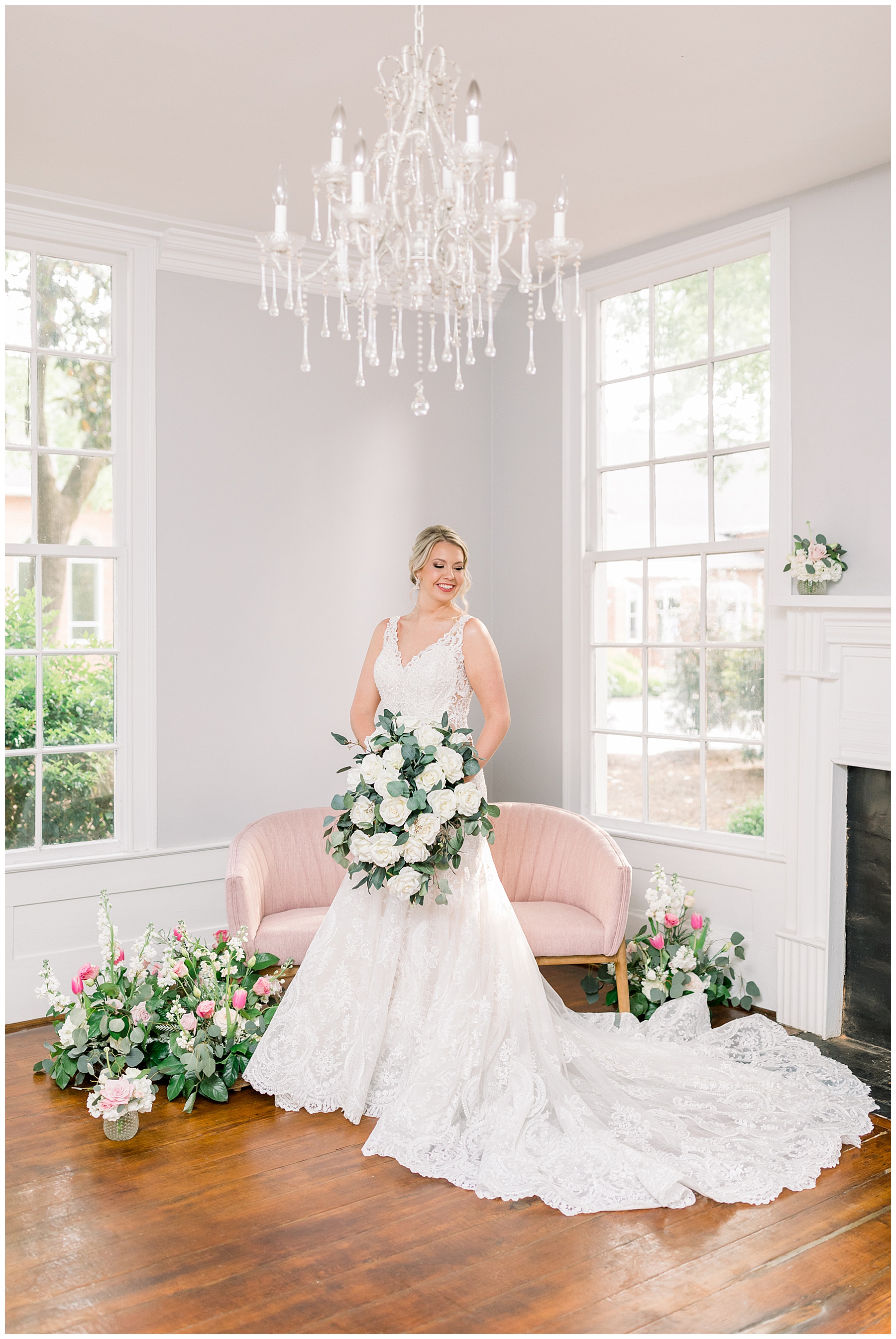 Mims House Bridal Session - Leslie Alford Mims House Bridal Session - Tiffany L Johnson Photography_0001.jpg