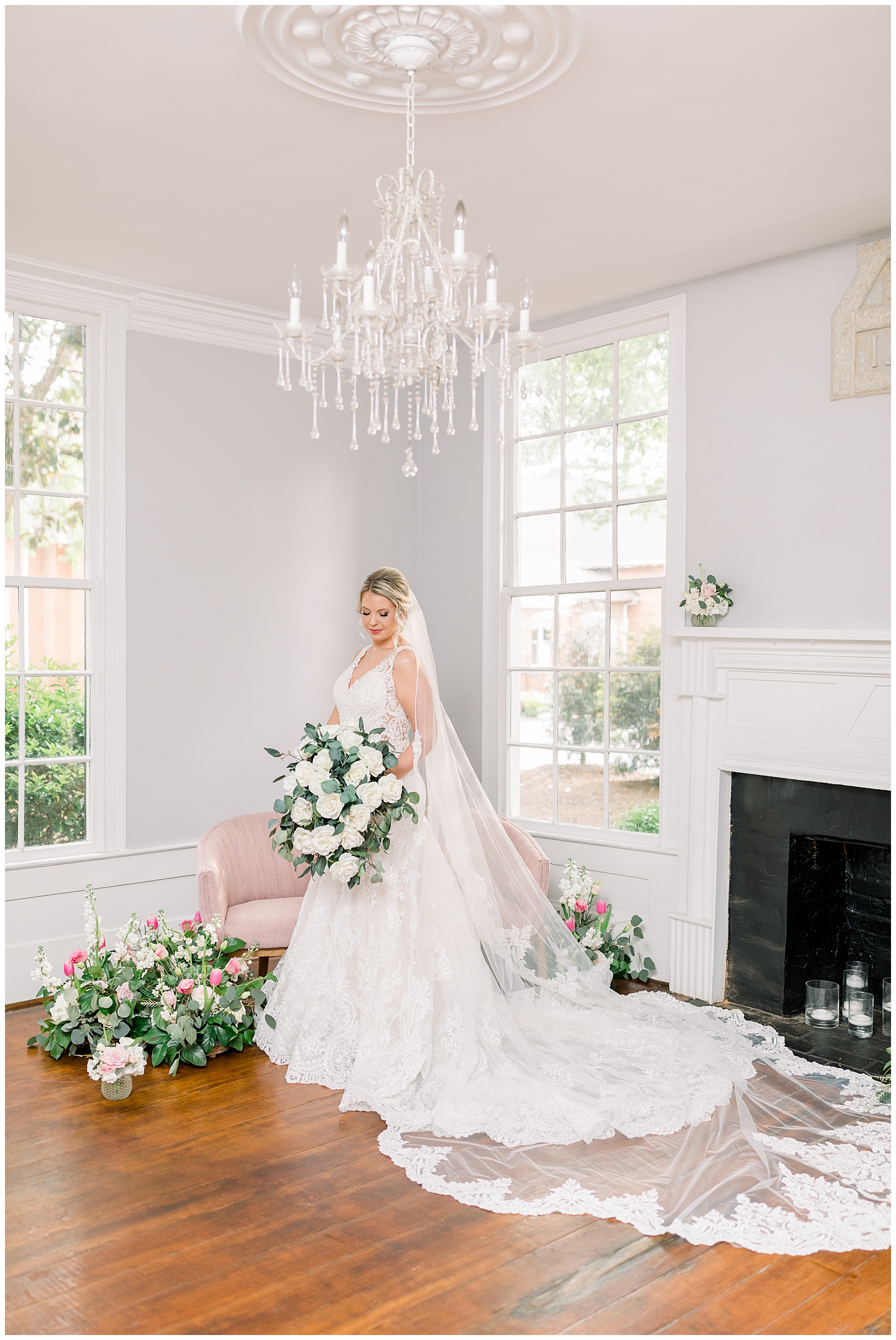 Mims House Bridal Session - Leslie Alford Mims House Bridal Session - Tiffany L Johnson Photography_0005.jpg