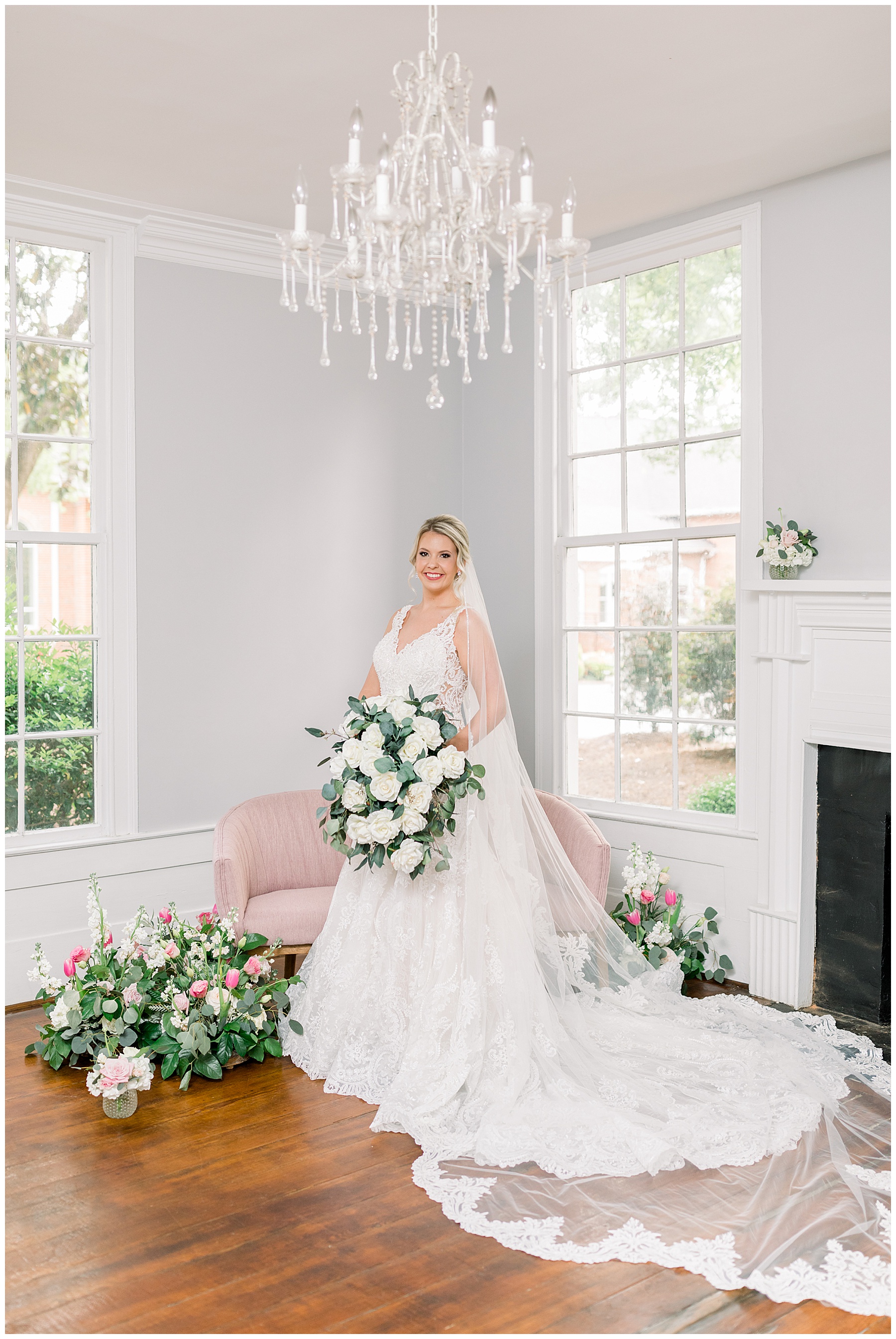 Mims House Bridal Session - Leslie Alford Mims House Bridal Session - Tiffany L Johnson Photography_0007.jpg