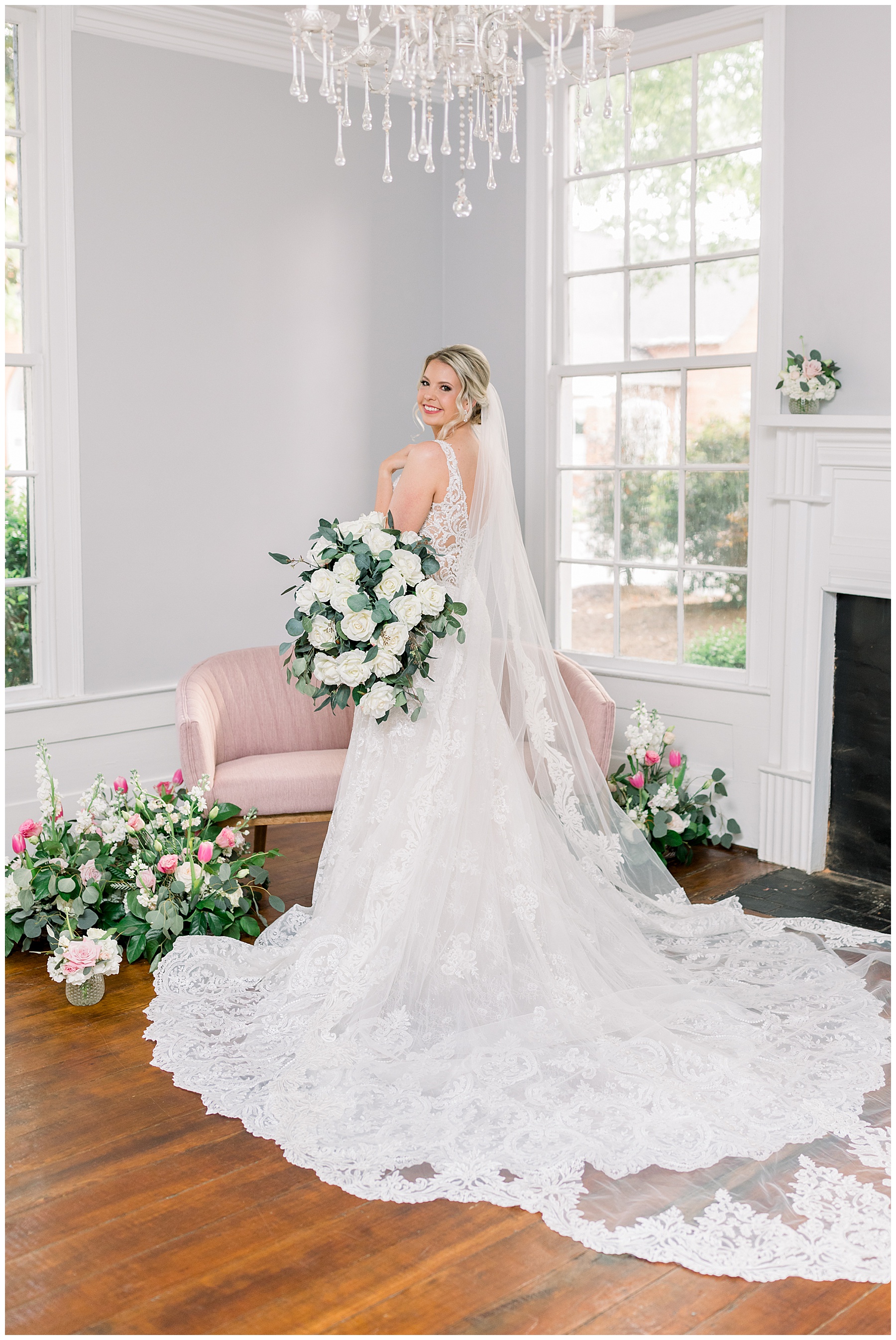 Mims House Bridal Session - Leslie Alford Mims House Bridal Session - Tiffany L Johnson Photography_0013.jpg