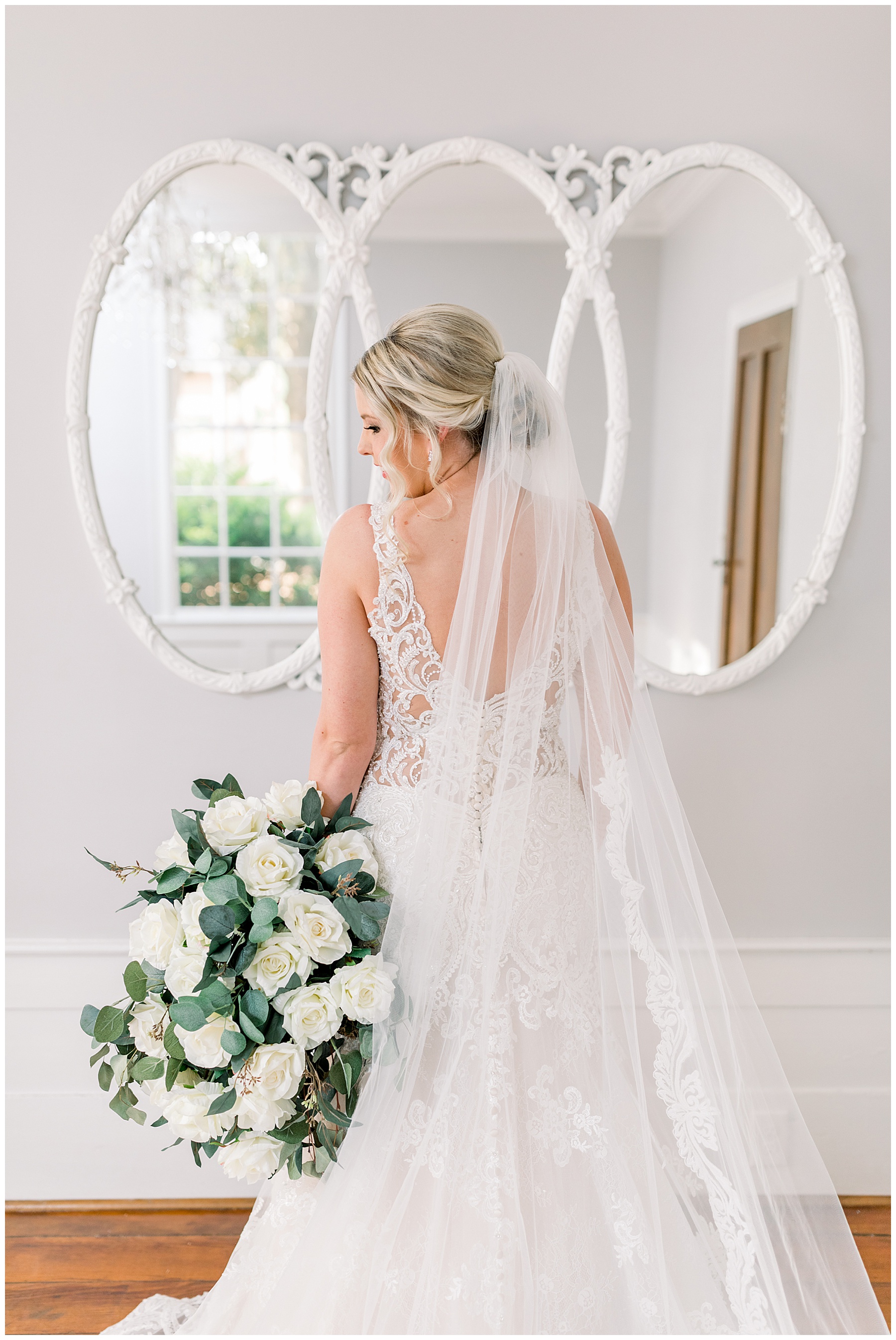 Mims House Bridal Session - Leslie Alford Mims House Bridal Session - Tiffany L Johnson Photography_0021.jpg