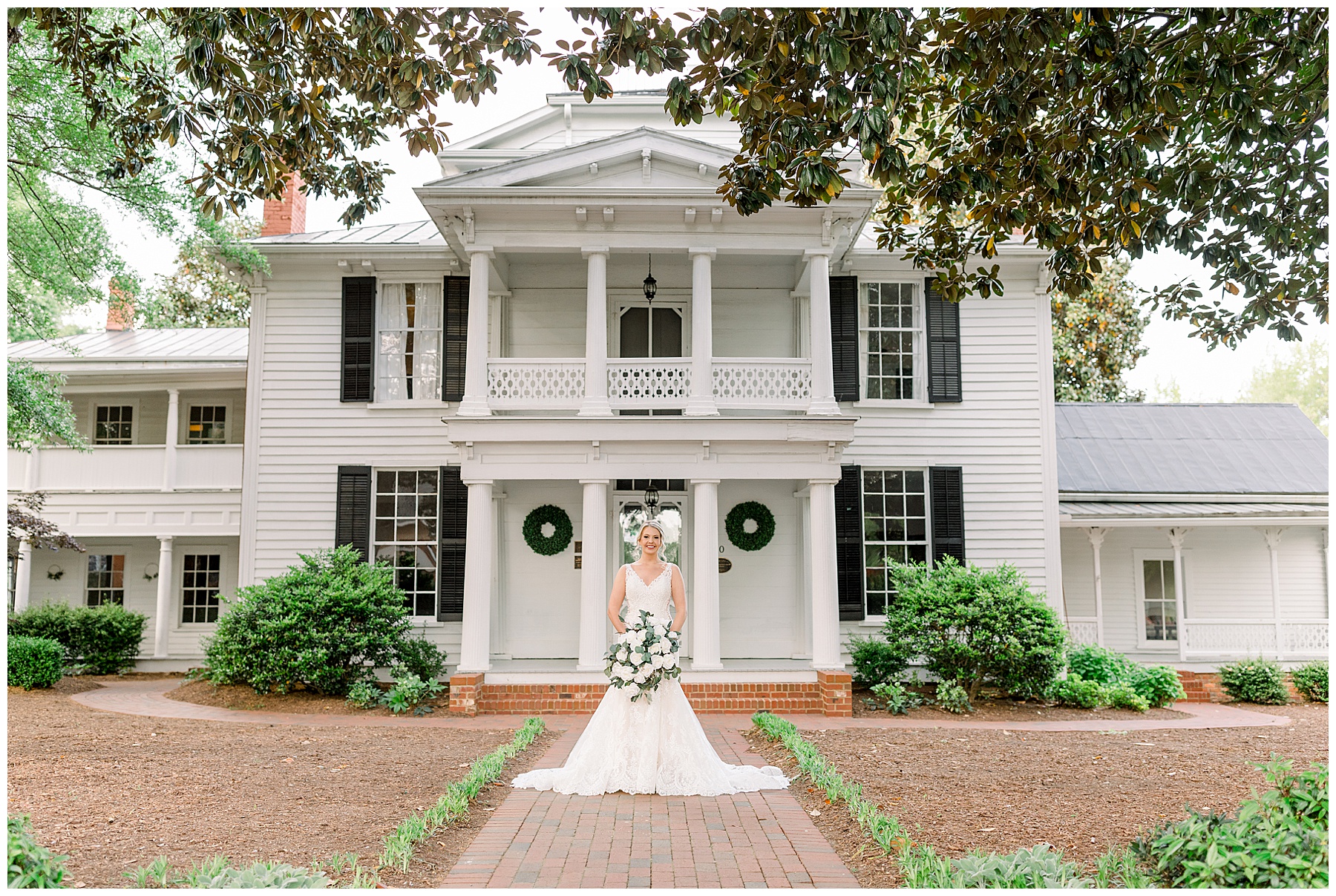 Mims House Bridal Session - Leslie Alford Mims House Bridal Session - Tiffany L Johnson Photography_0039.jpg