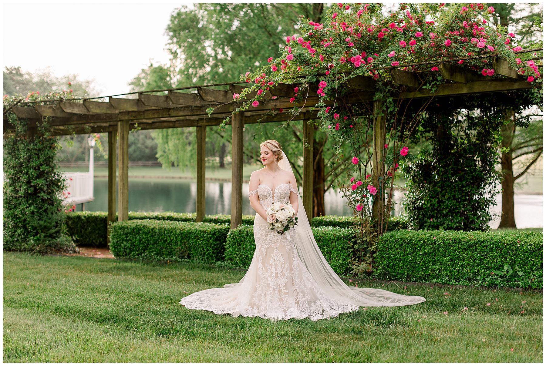 Rose Hill Bridal Session - Tiffany L Johnson Photography - Rose Hill Estate_0013.jpg