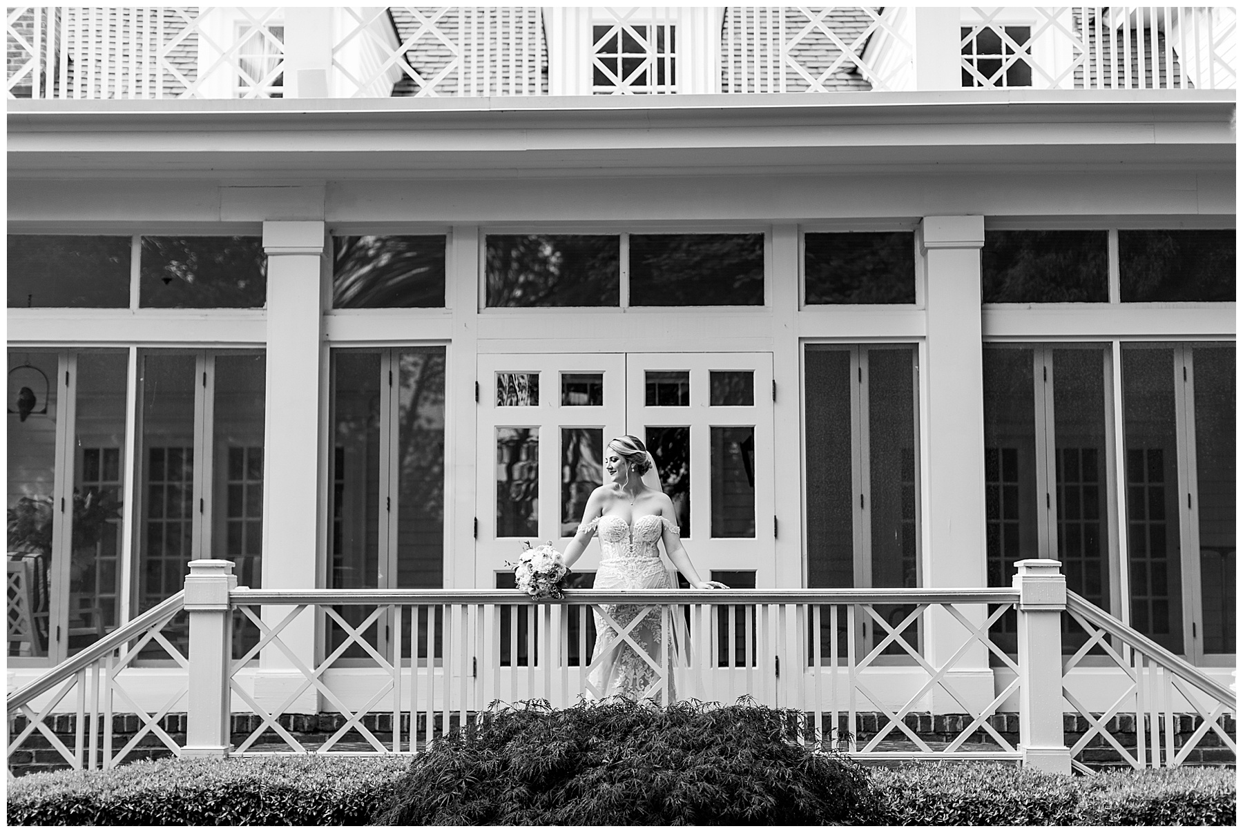 Rose Hill Bridal Session - Tiffany L Johnson Photography - Rose Hill Estate_0023.jpg
