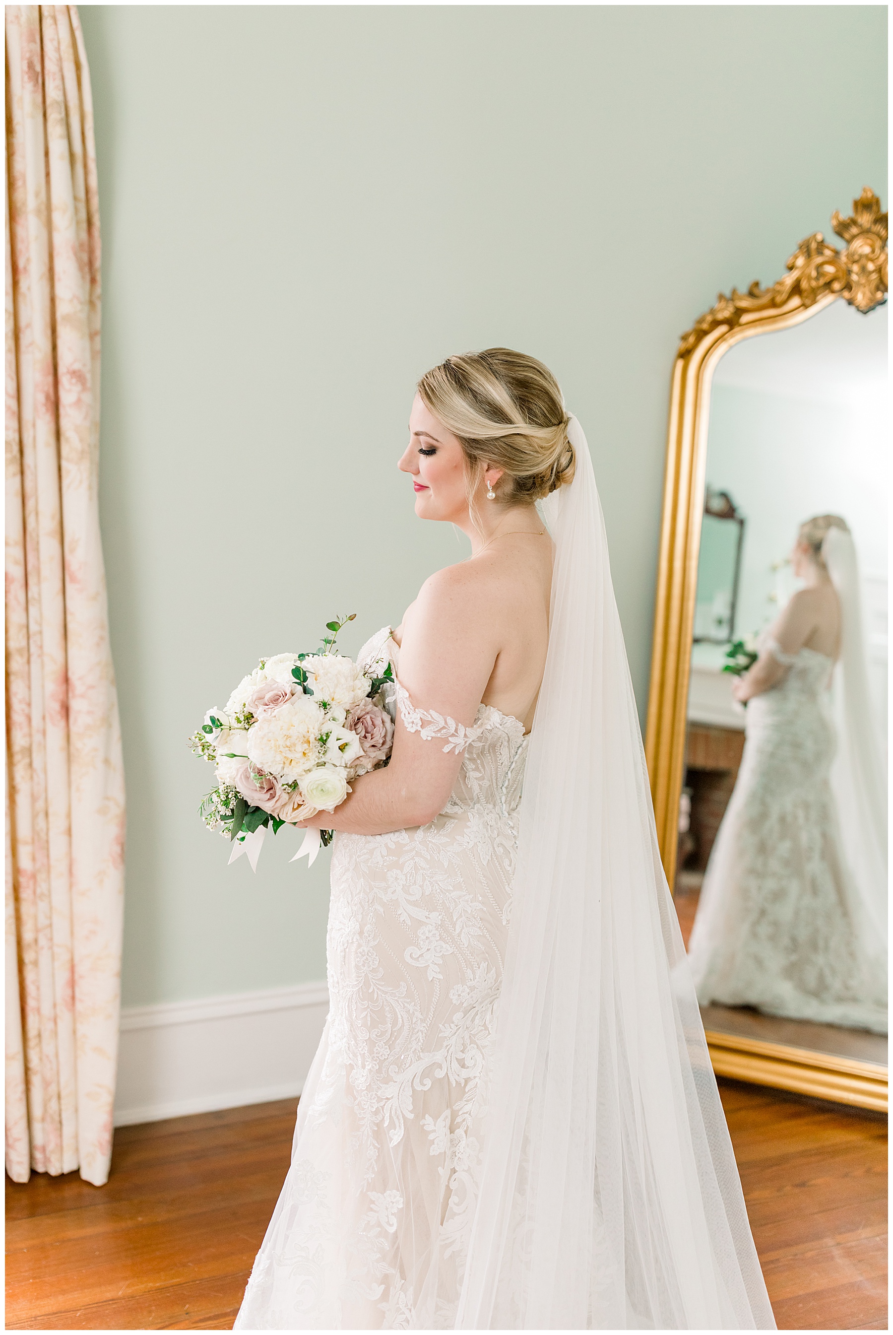 Rose Hill Bridal Session - Tiffany L Johnson Photography - Rose Hill Estate_0030.jpg