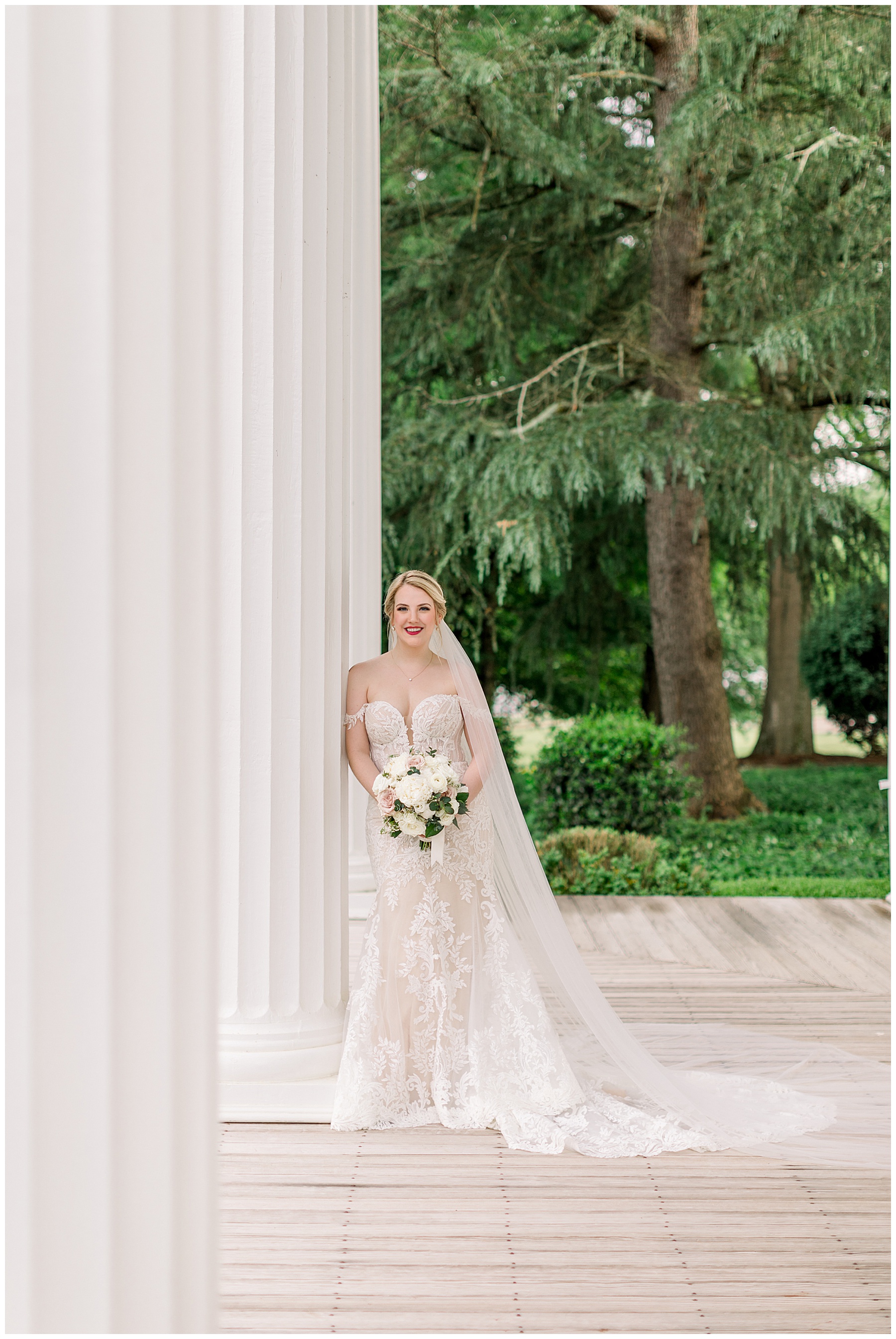 Rose Hill Bridal Session - Tiffany L Johnson Photography - Rose Hill Estate_0036.jpg