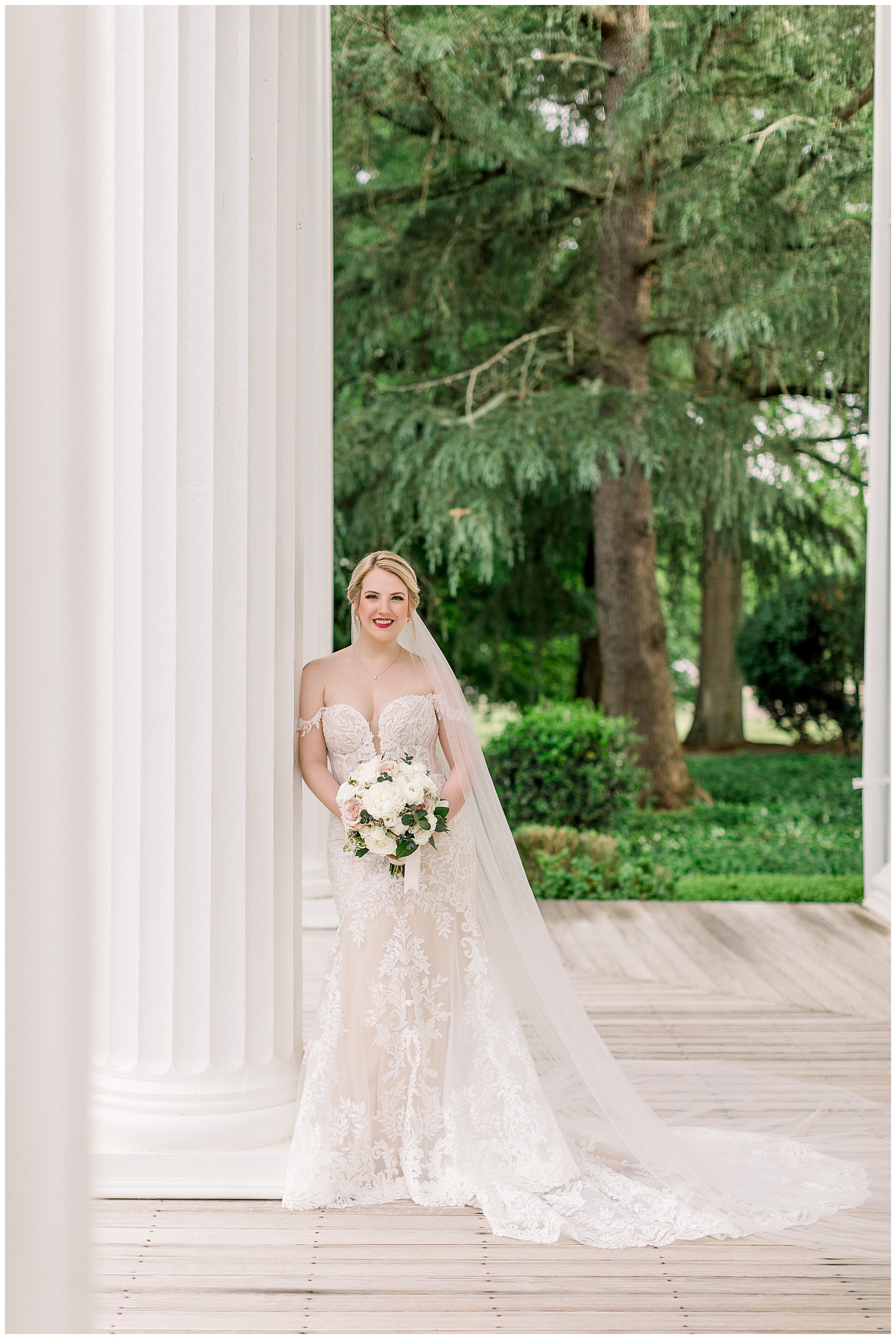 Rose Hill Bridal Session - Tiffany L Johnson Photography - Rose Hill Estate_0040.jpg