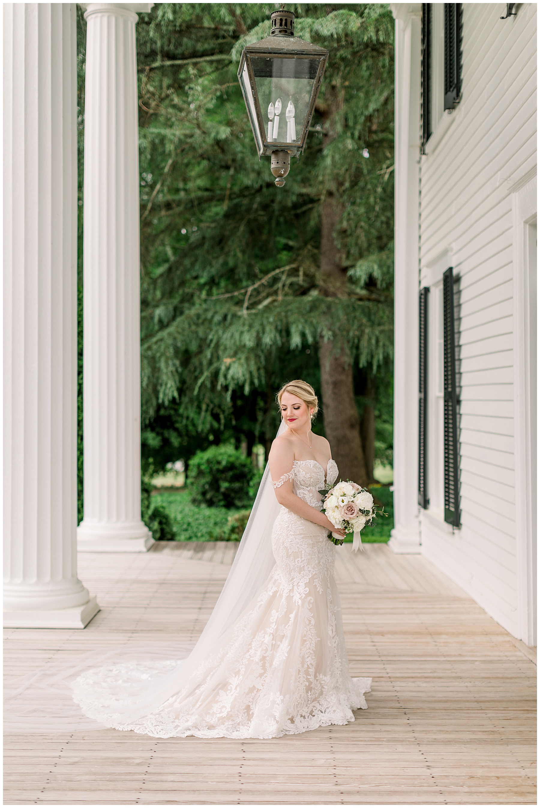 Rose Hill Bridal Session - Tiffany L Johnson Photography - Rose Hill Estate_0044.jpg