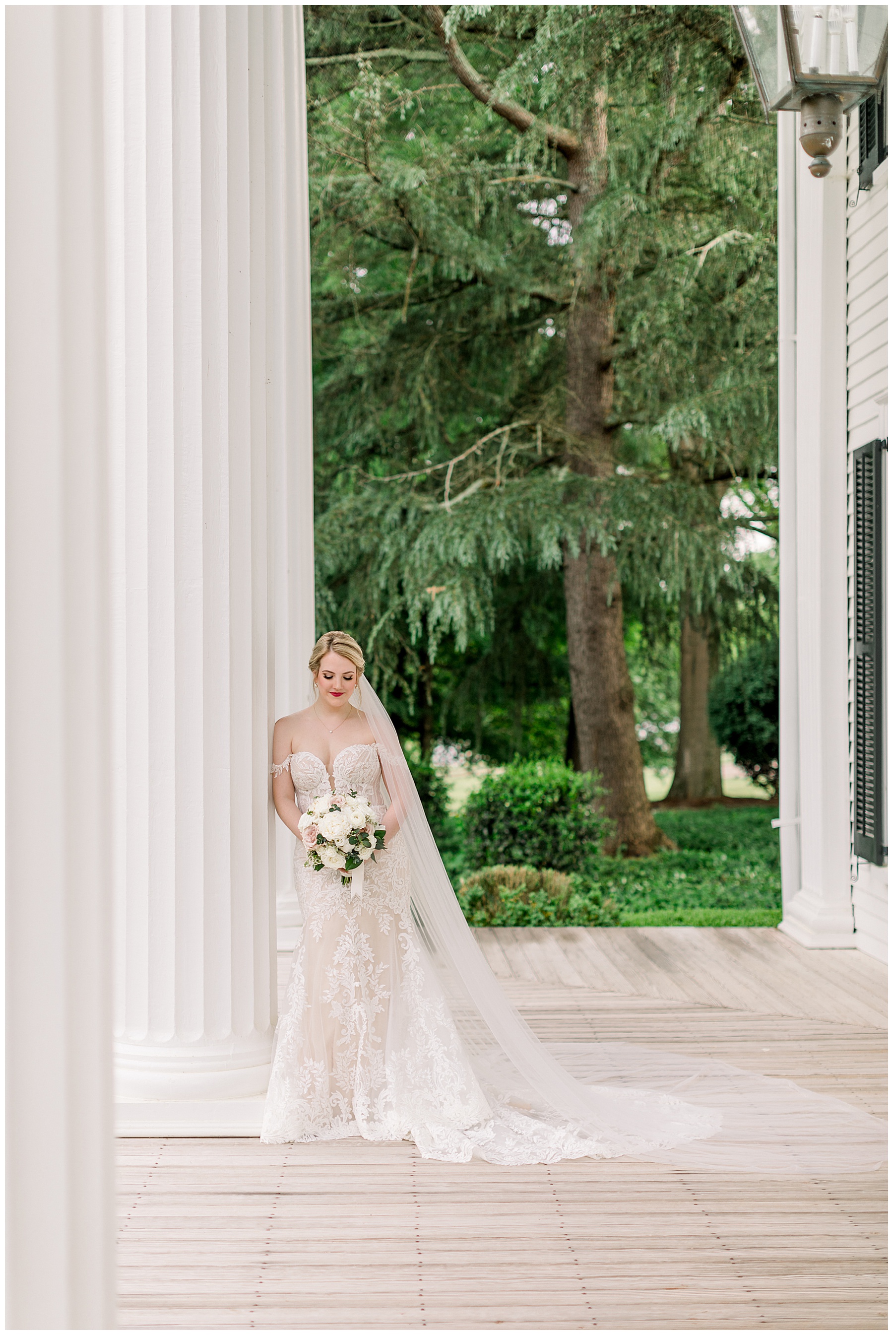 Rose Hill Bridal Session - Tiffany L Johnson Photography - Rose Hill Estate_0046.jpg