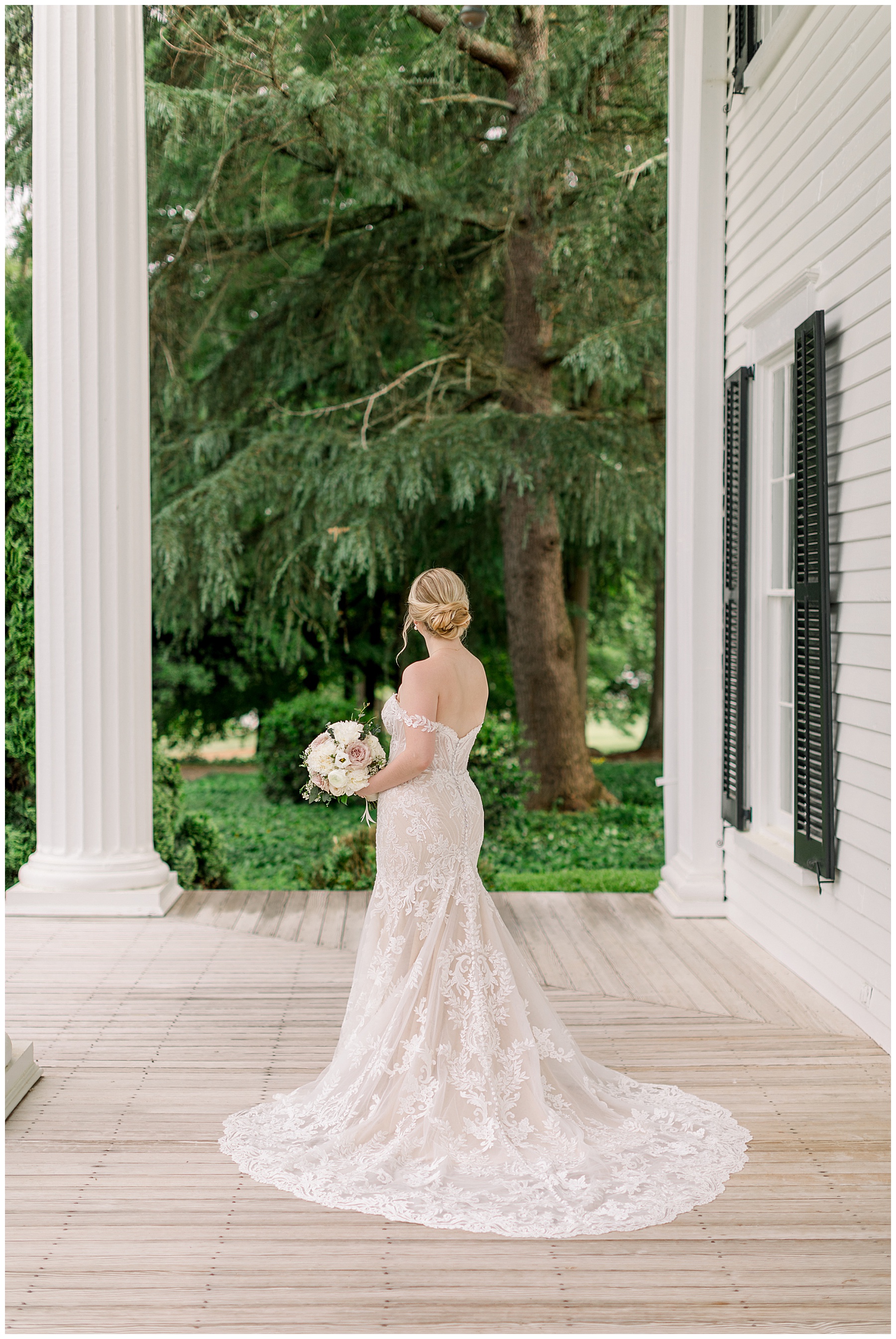 Rose Hill Bridal Session - Tiffany L Johnson Photography - Rose Hill Estate_0052.jpg