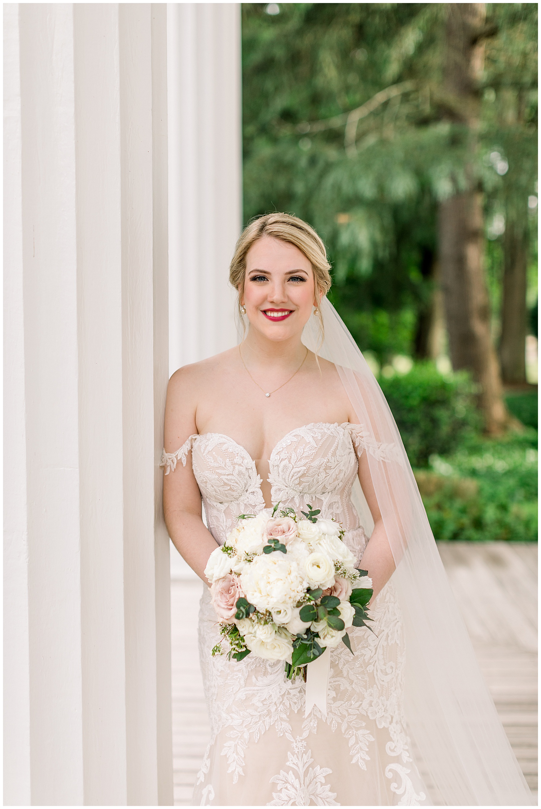 Rose Hill Bridal Session - Tiffany L Johnson Photography - Rose Hill Estate_0056.jpg