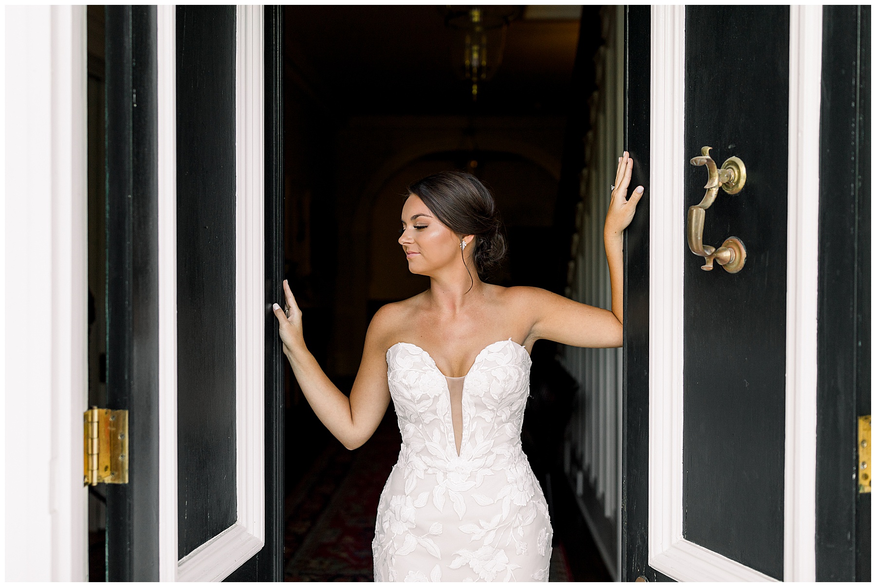 Rose Hill Estate Bridal Session - Tiffany L Johnson Photography_0025