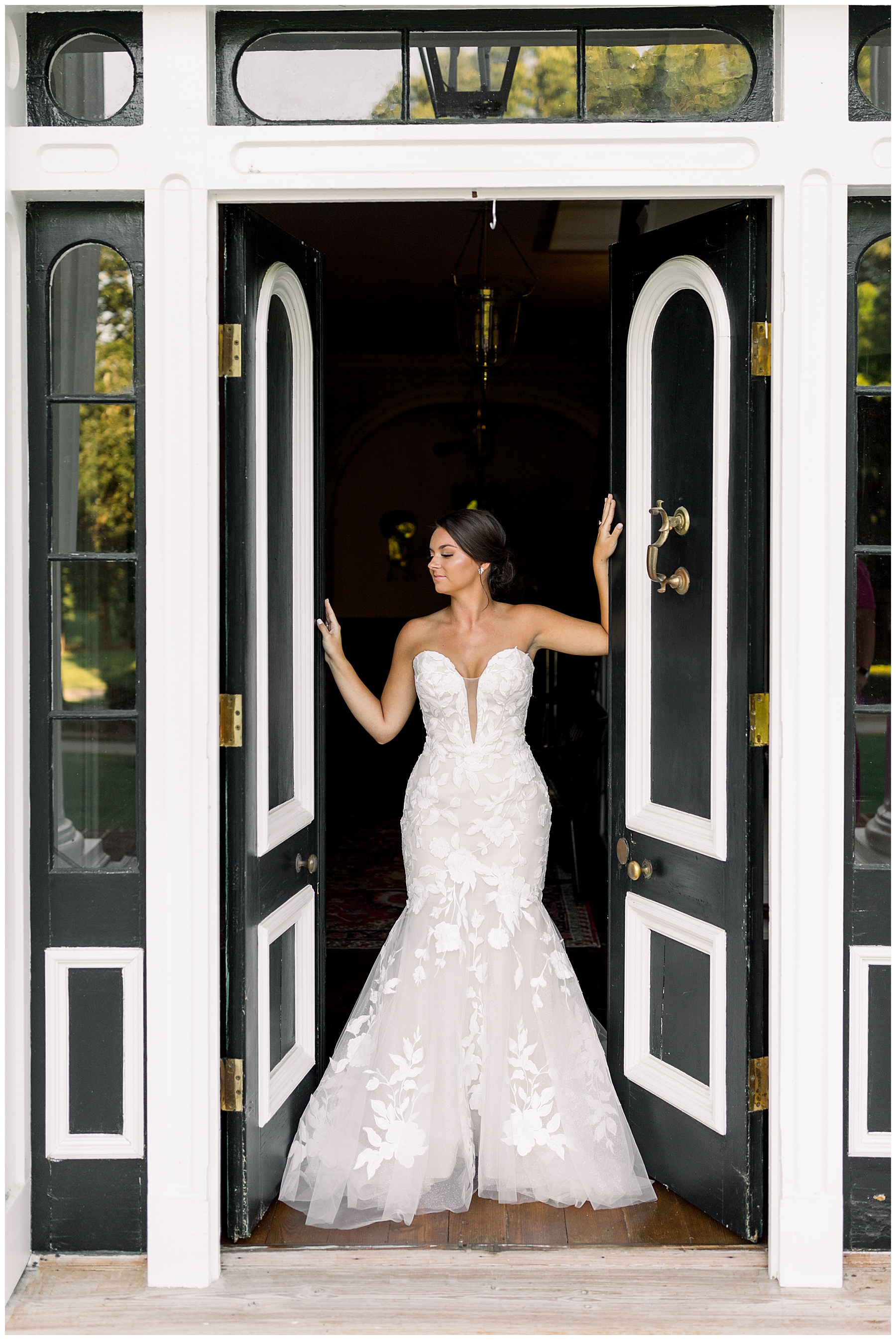 Rose Hill Estate Bridal Session - Tiffany L Johnson Photography_0027