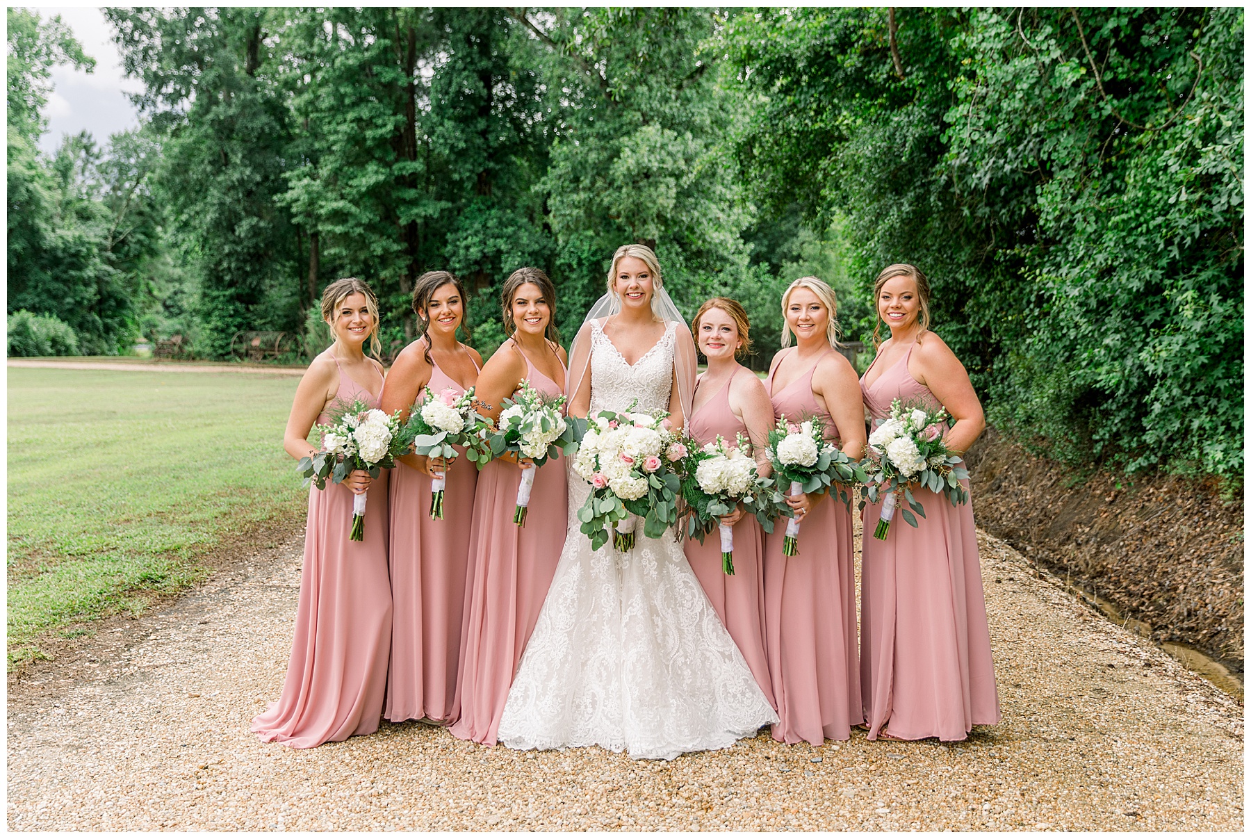 The Barn at Broadslab wedding day - tiffany l johnson photography_0039