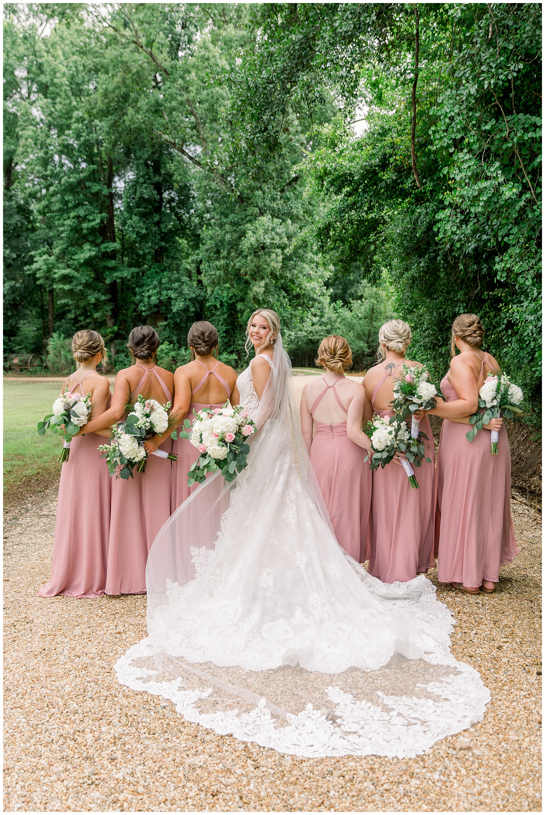 The Barn at Broadslab wedding day - tiffany l johnson photography_0047