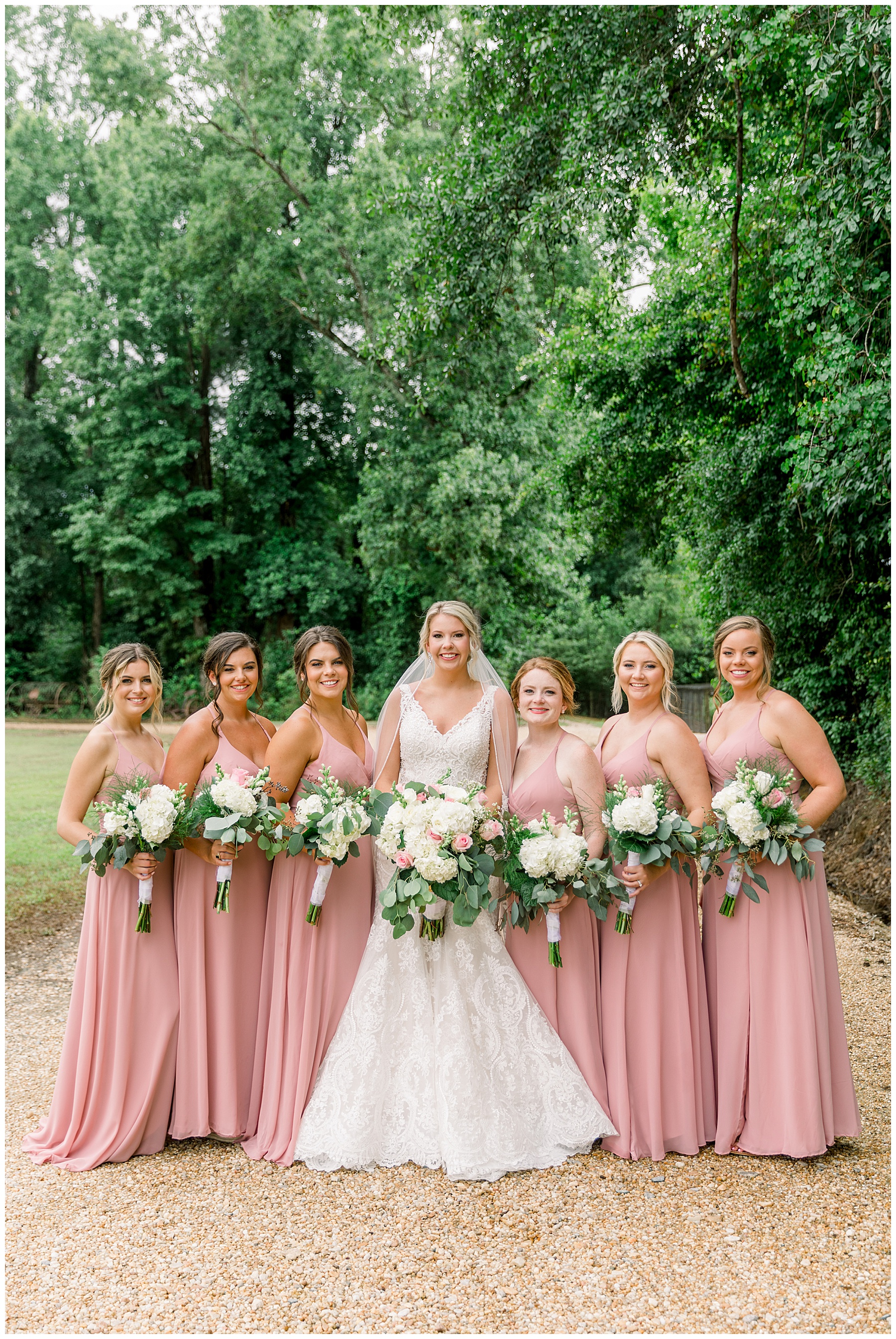 The Barn at Broadslab wedding day - tiffany l johnson photography_0049