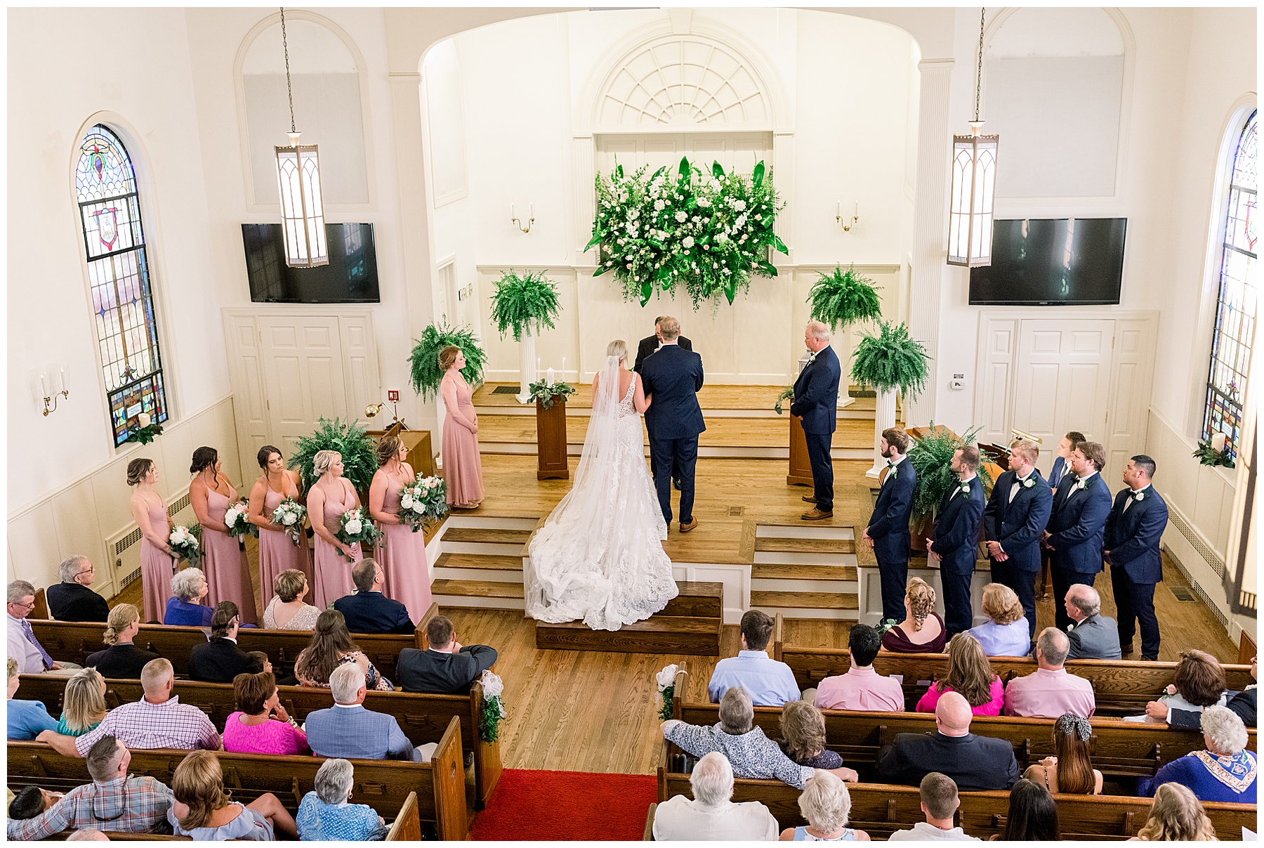 The Barn at Broadslab wedding day - tiffany l johnson photography_0082