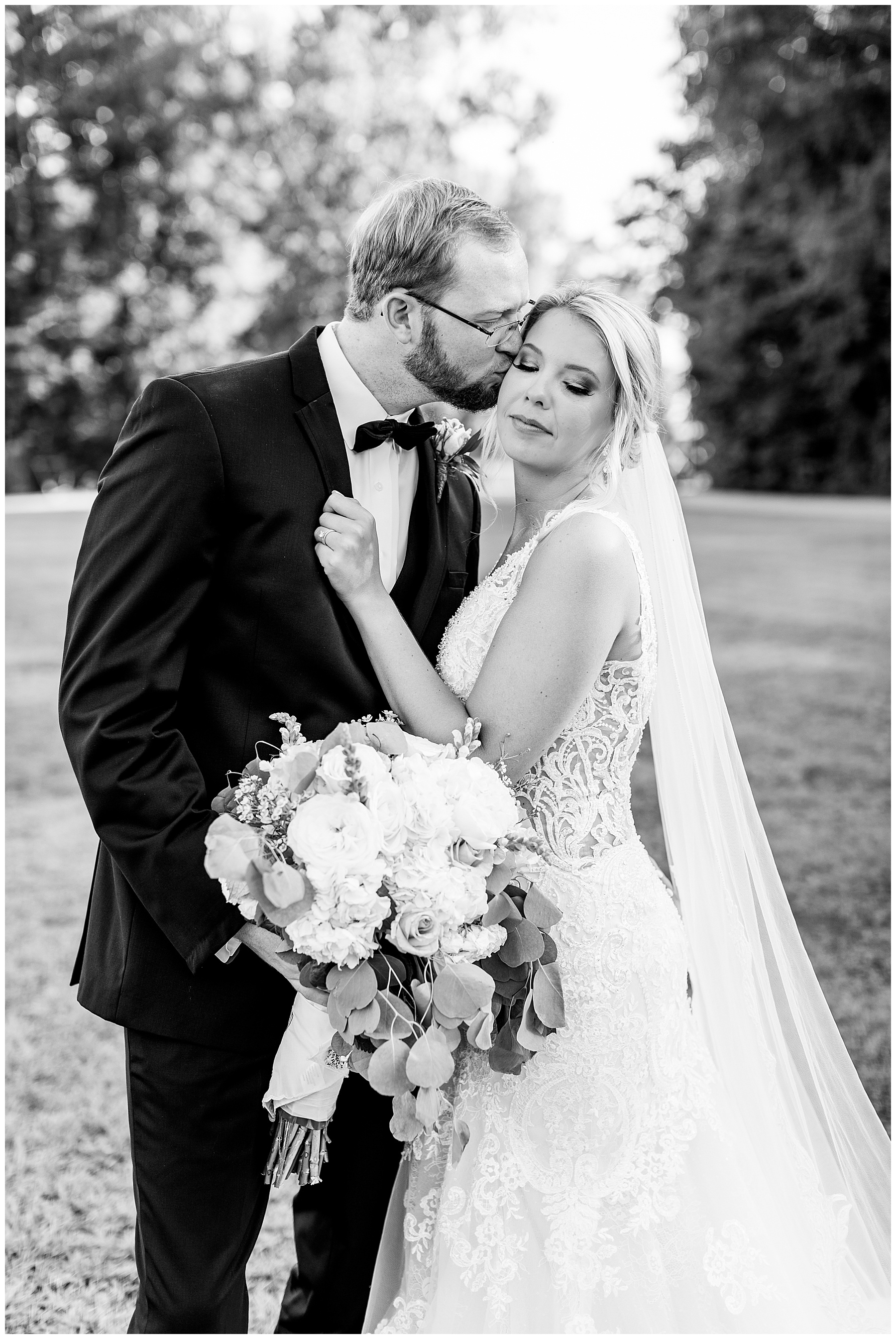 The Barn at Broadslab wedding day - tiffany l johnson photography_0107