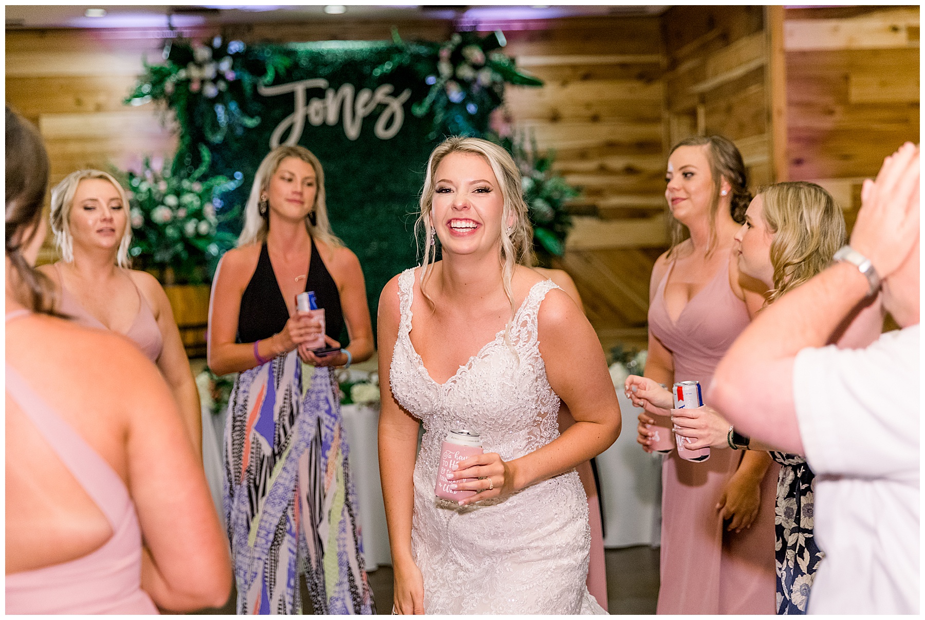 The Barn at Broadslab wedding day - tiffany l johnson photography_0159