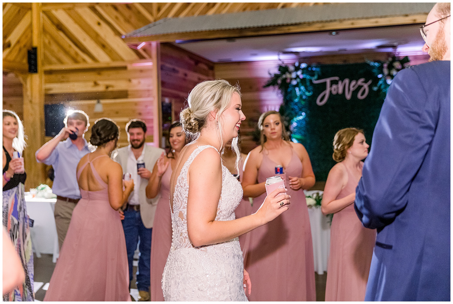 The Barn at Broadslab wedding day - tiffany l johnson photography_0167
