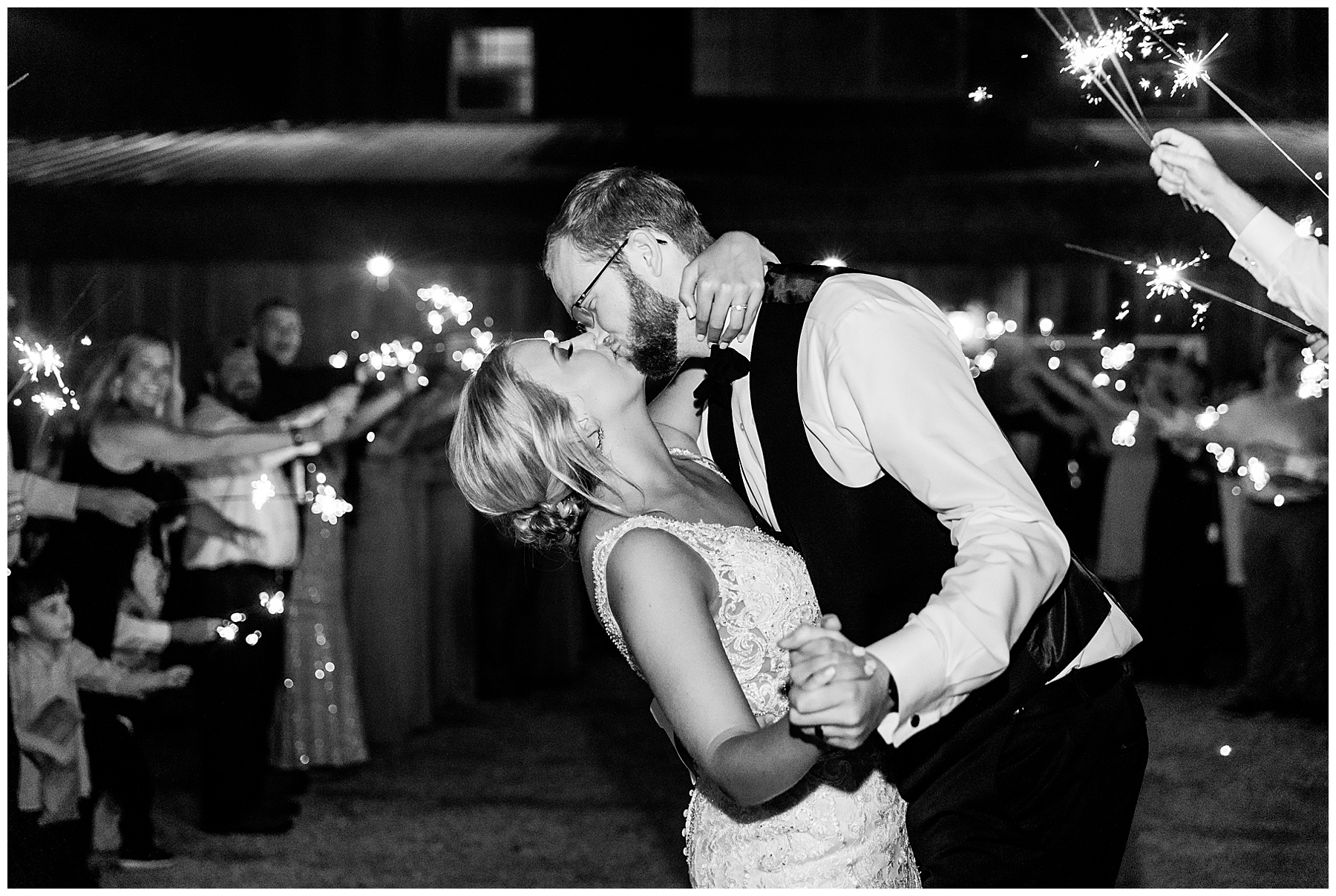 The Barn at Broadslab wedding day - tiffany l johnson photography_0178