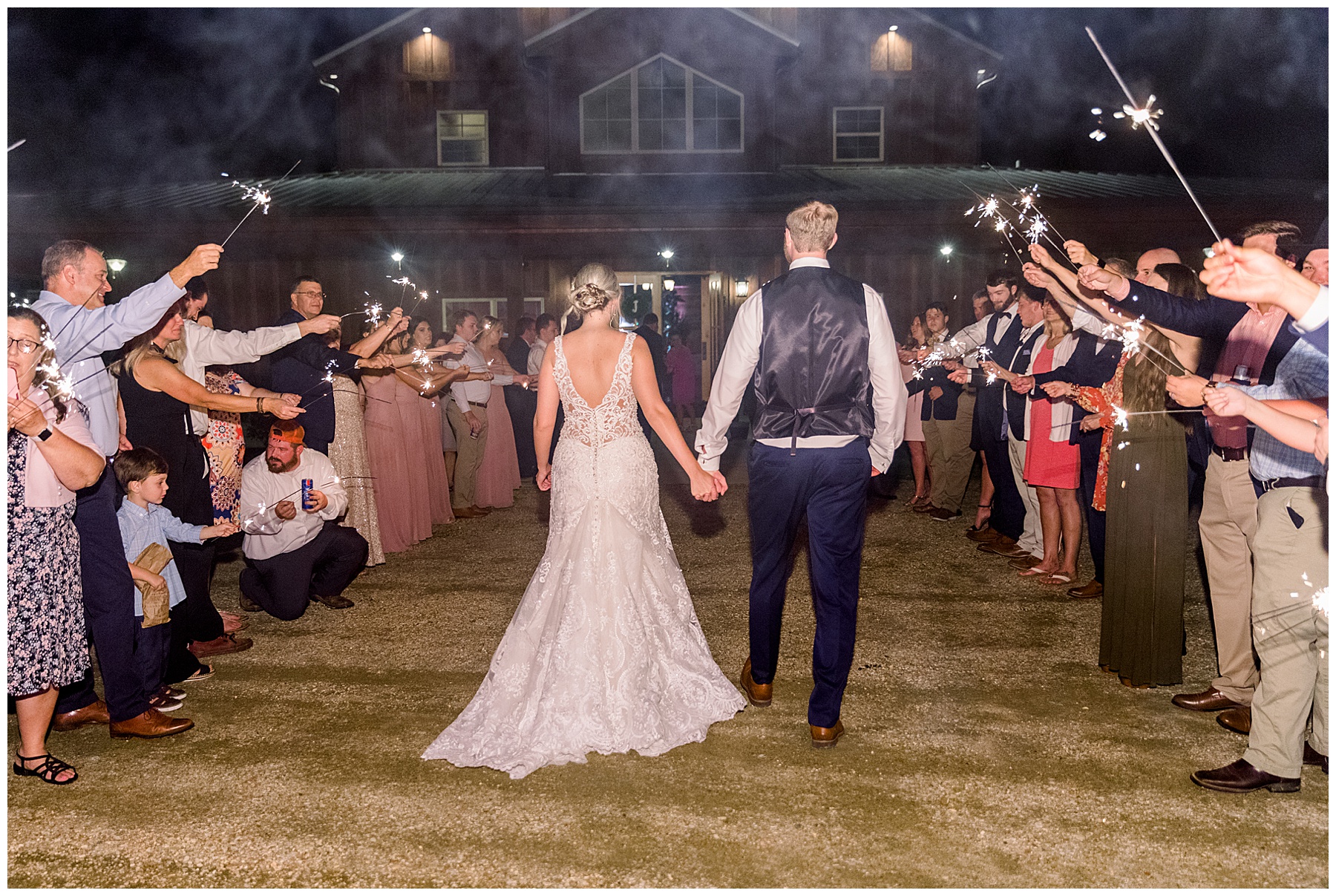 The Barn at Broadslab wedding day - tiffany l johnson photography_0179