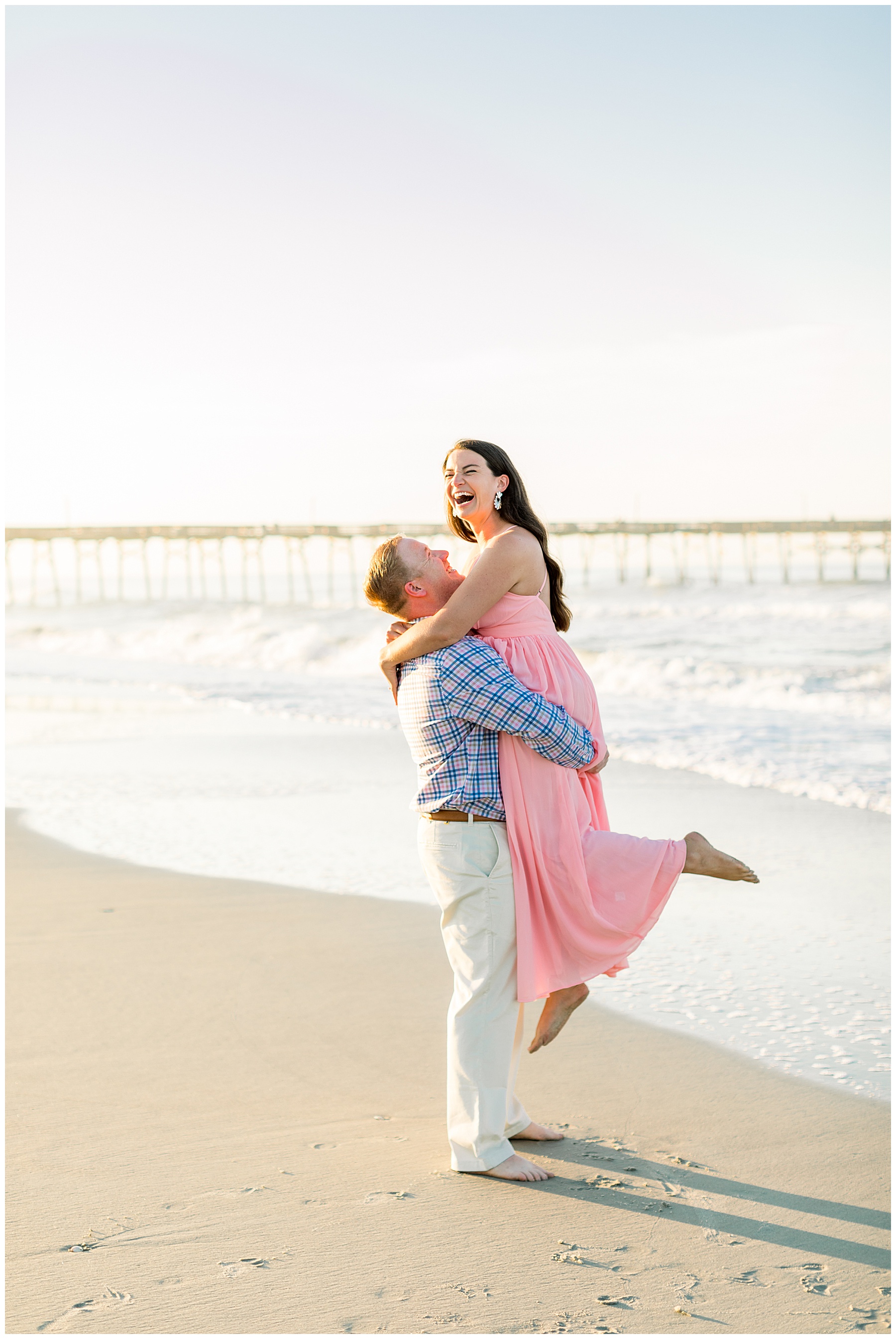 Atlantic Beach Engagement Session - Beaufort NC Engagement Session - Tiffany L Johnson Photography_0049.jpg