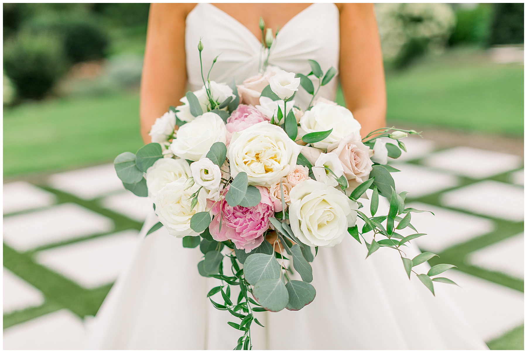 Walnut Hill Bridal Session - Raleigh NC Wedding Photographer - Tiffany L Johnson Photography_0007.jpg