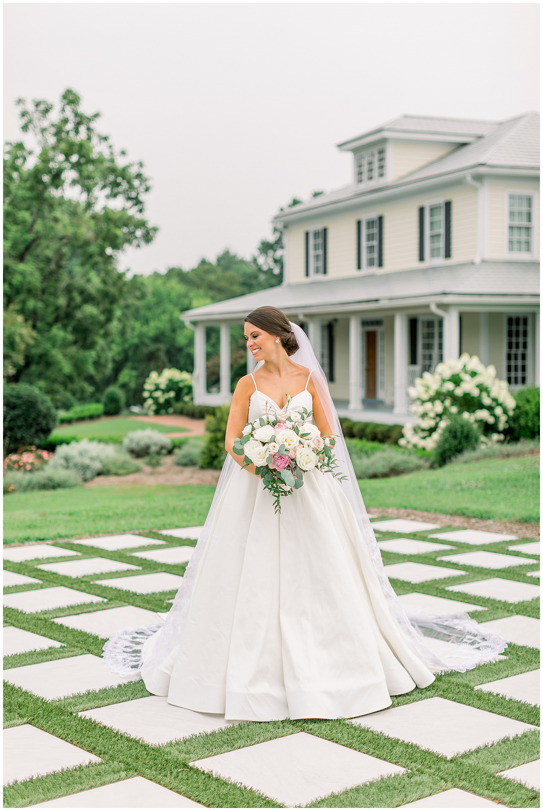 Walnut Hill Bridal Session - Raleigh NC Wedding Photographer - Tiffany L Johnson Photography_0015.jpg