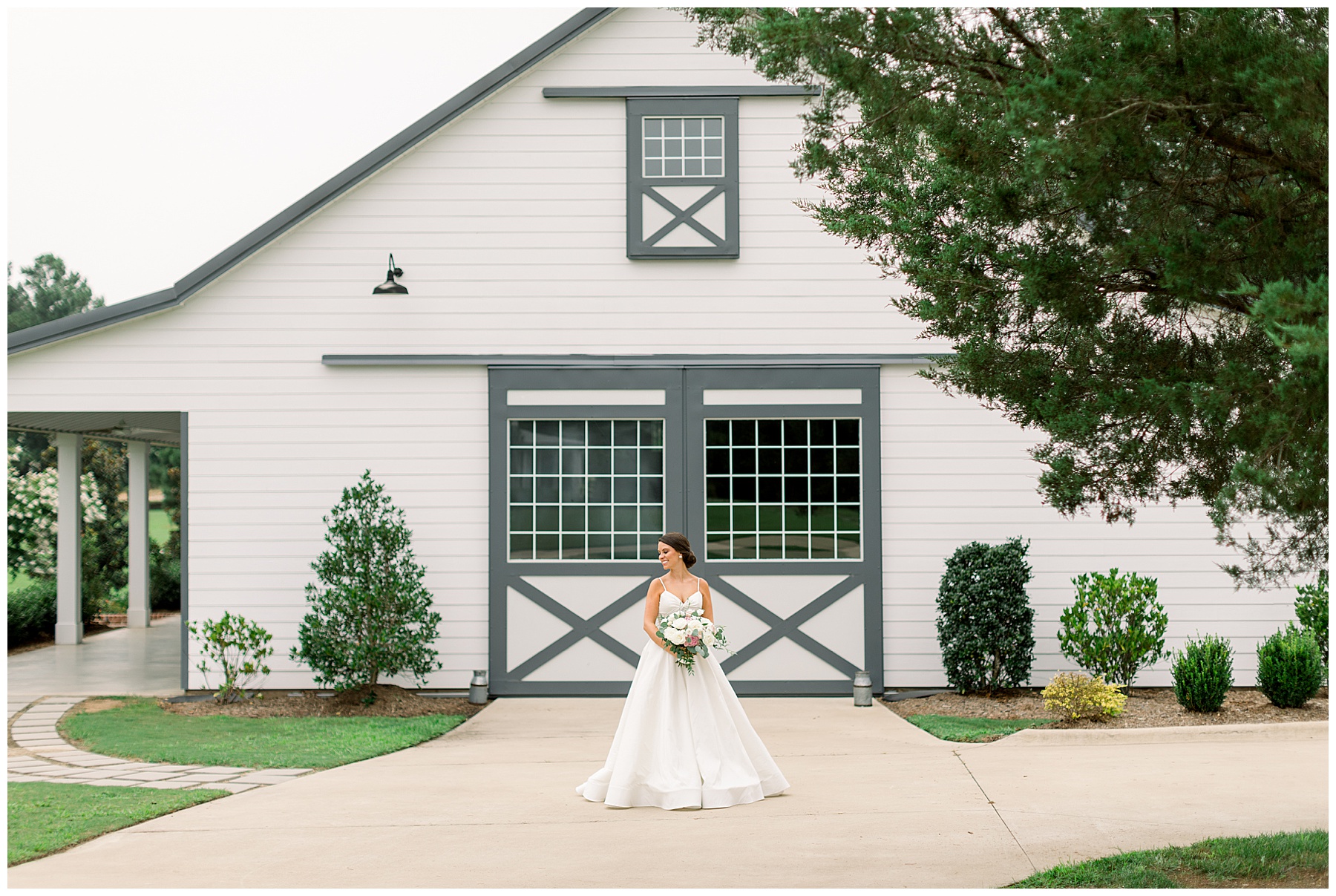 Walnut Hill Bridal Session - Raleigh NC Wedding Photographer - Tiffany L Johnson Photography_0051.jpg