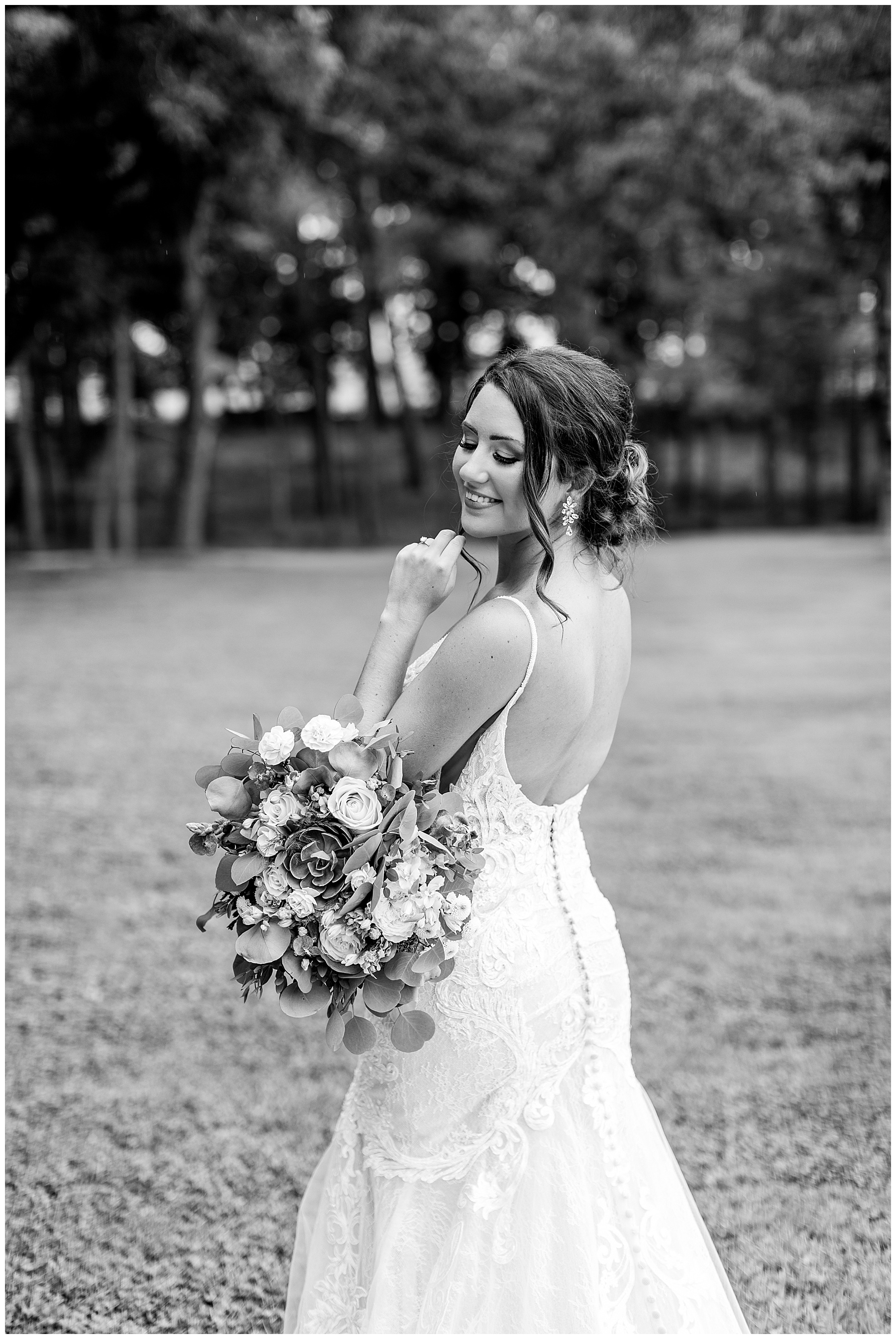 May Lew Farm Bridal Session - Greenville NC Wedding Photographer - Tiffany L Johnson Photography_0025.jpg May Lew Farm Bridal Session - Greenville NC Wedding Photographer - Tiffany L Johnson Photography_0025.jpg