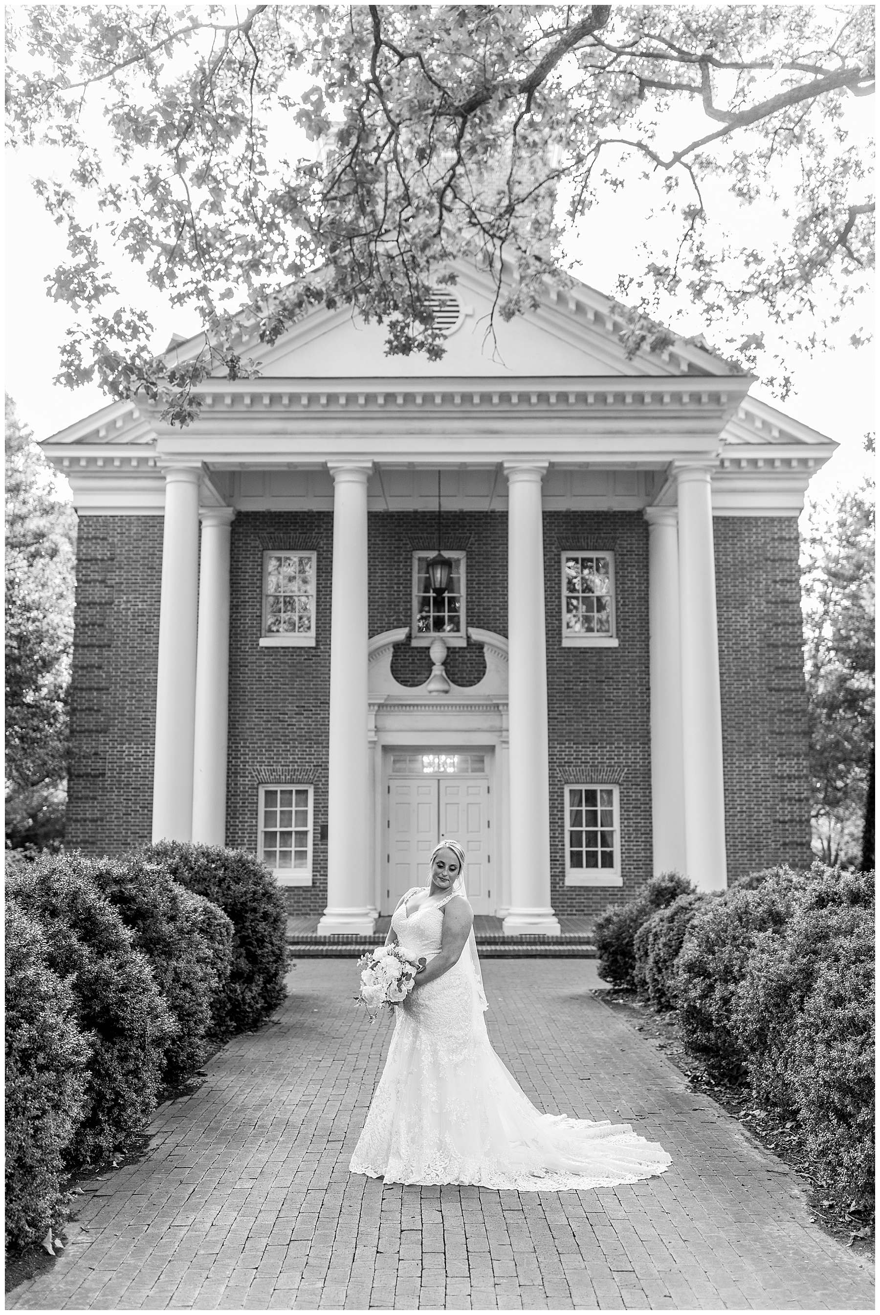 Meredith College Bridal Session - Raleigh NC Wedding Photographer - Tiffany L Johnson Photography_0011.jpg