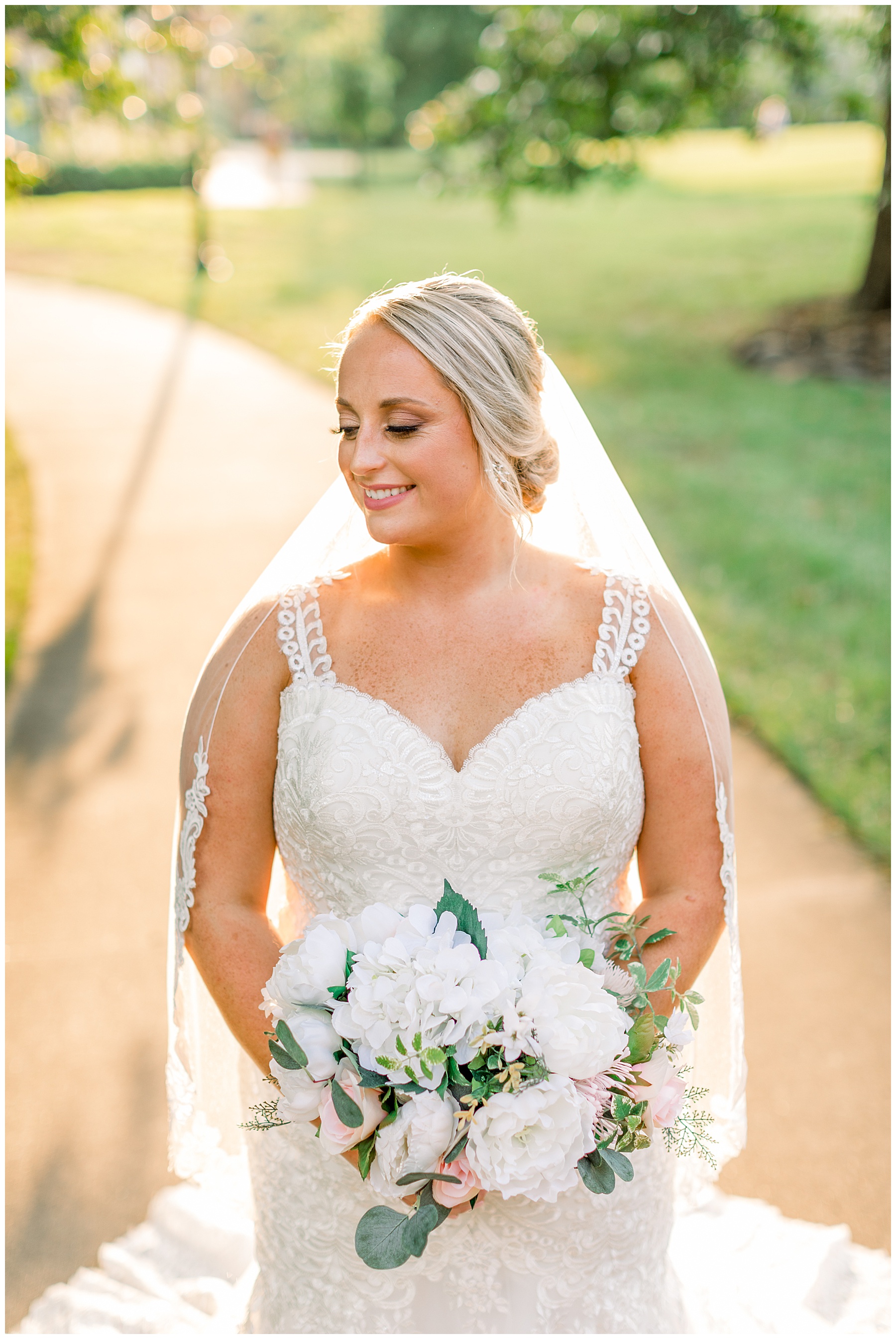 Meredith College Bridal Session - Raleigh NC Wedding Photographer - Tiffany L Johnson Photography_0027.jpg