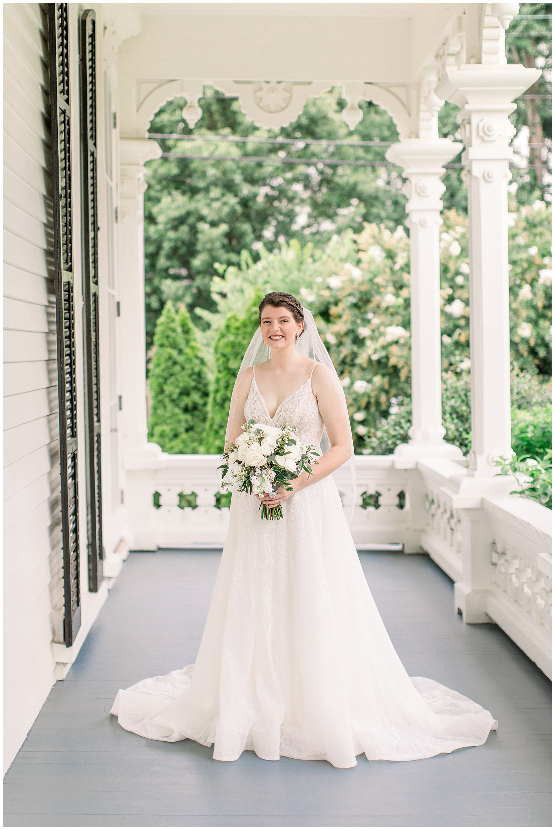 Merrimon Wynne House Bridal Session - Tiffany L Johnson Photography_0011.jpg