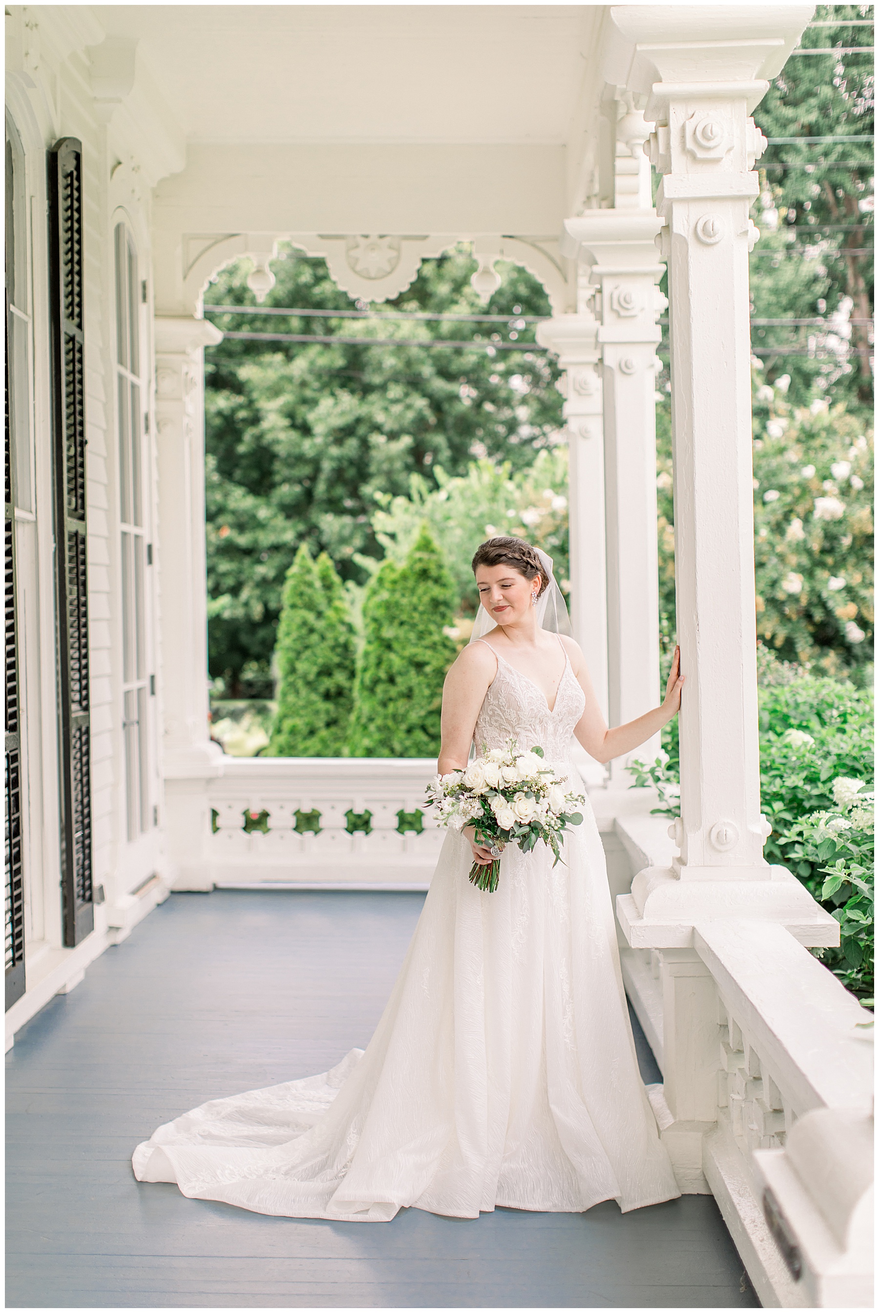 Merrimon Wynne House Bridal Session - Tiffany L Johnson Photography_0015.jpg