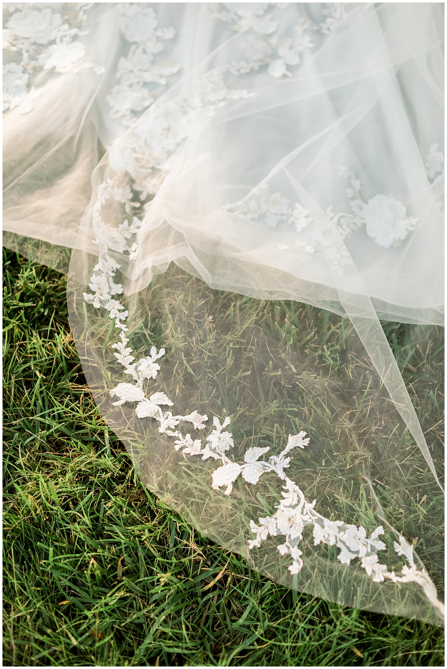 Rose Hill Estate Bridal Session - Nashville NC Wedding Photographer - Tiffany L Johnson Photography-148_0013.jpg