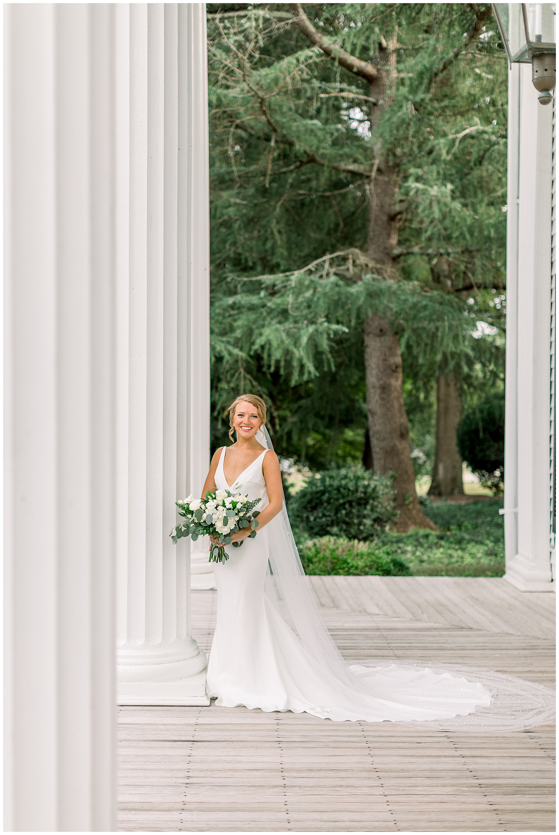 Rose Hill Estate Bridal Session - Tiffany L Johnson Photography_0038.jpg