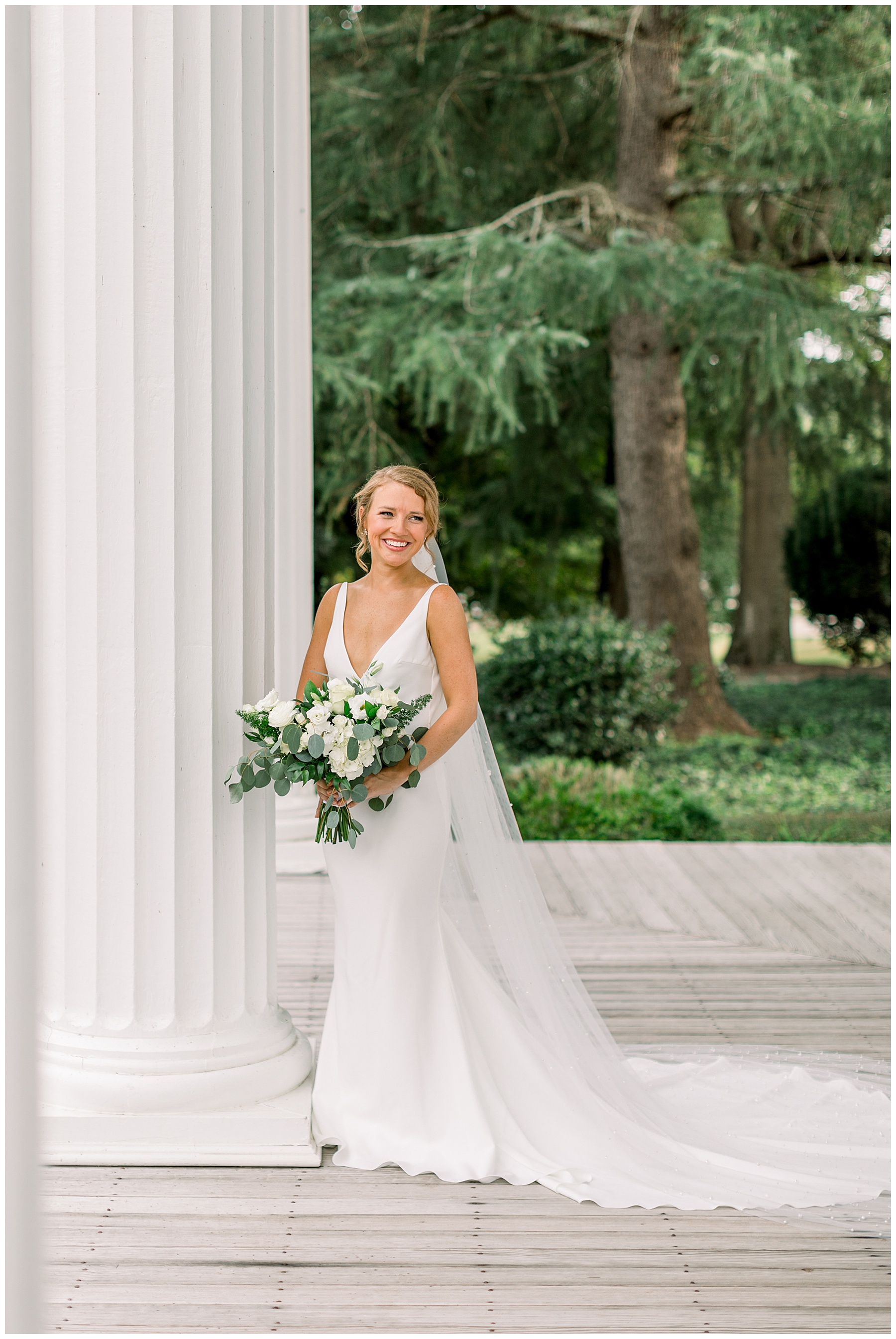 Rose Hill Estate Bridal Session - Tiffany L Johnson Photography_0040.jpg
