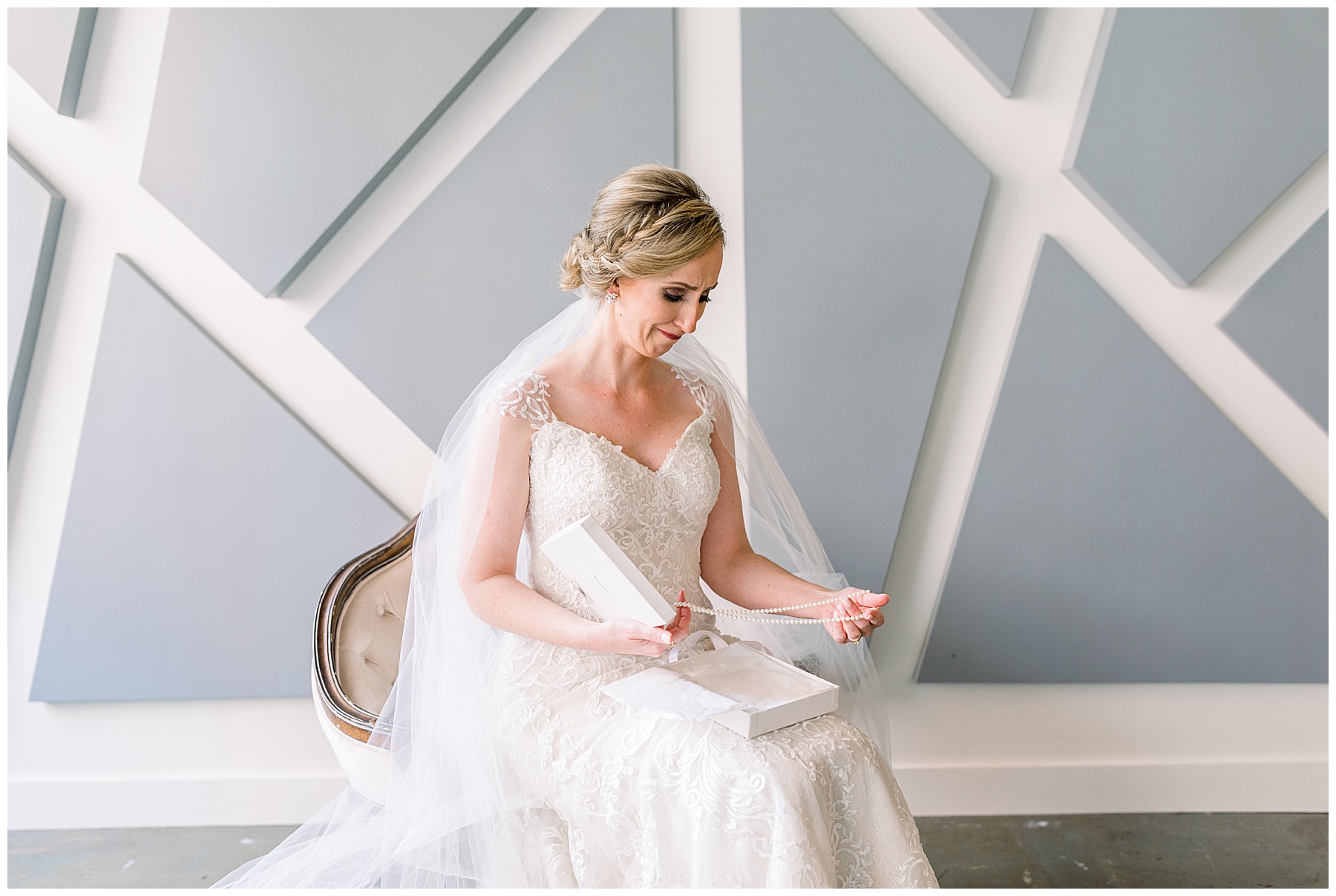 BELT LINE STATION WEDDING DAY - TIFFANY L JOHNSON PHOTOGRAPHY_0044