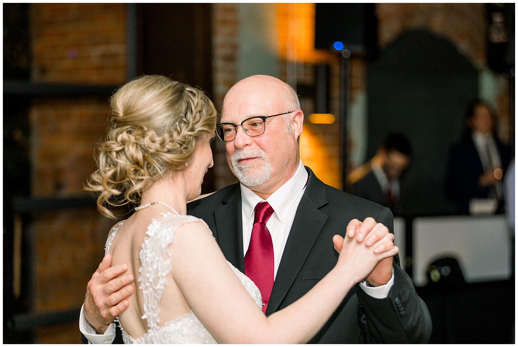 BELT LINE STATION WEDDING DAY - TIFFANY L JOHNSON PHOTOGRAPHY_0187