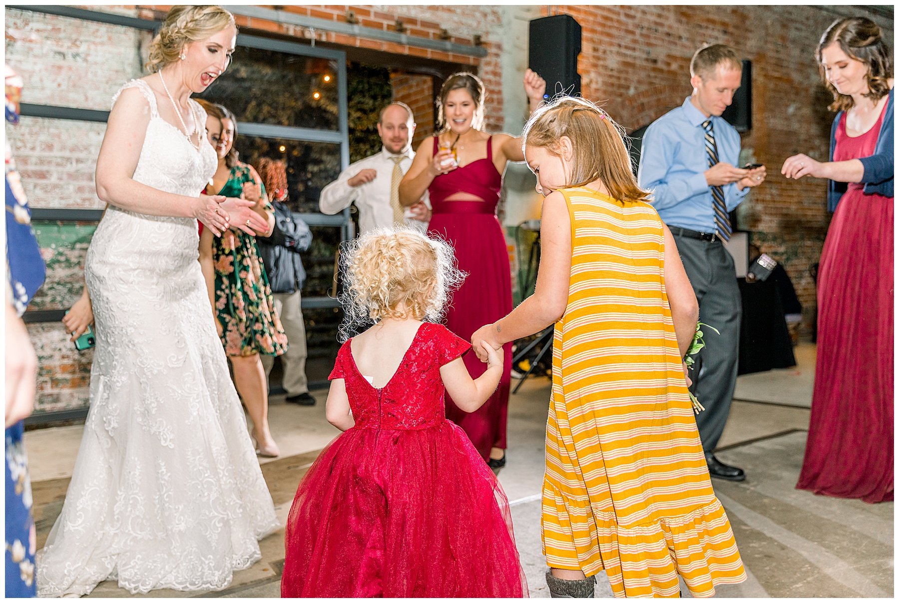 BELT LINE STATION WEDDING DAY - TIFFANY L JOHNSON PHOTOGRAPHY_0205