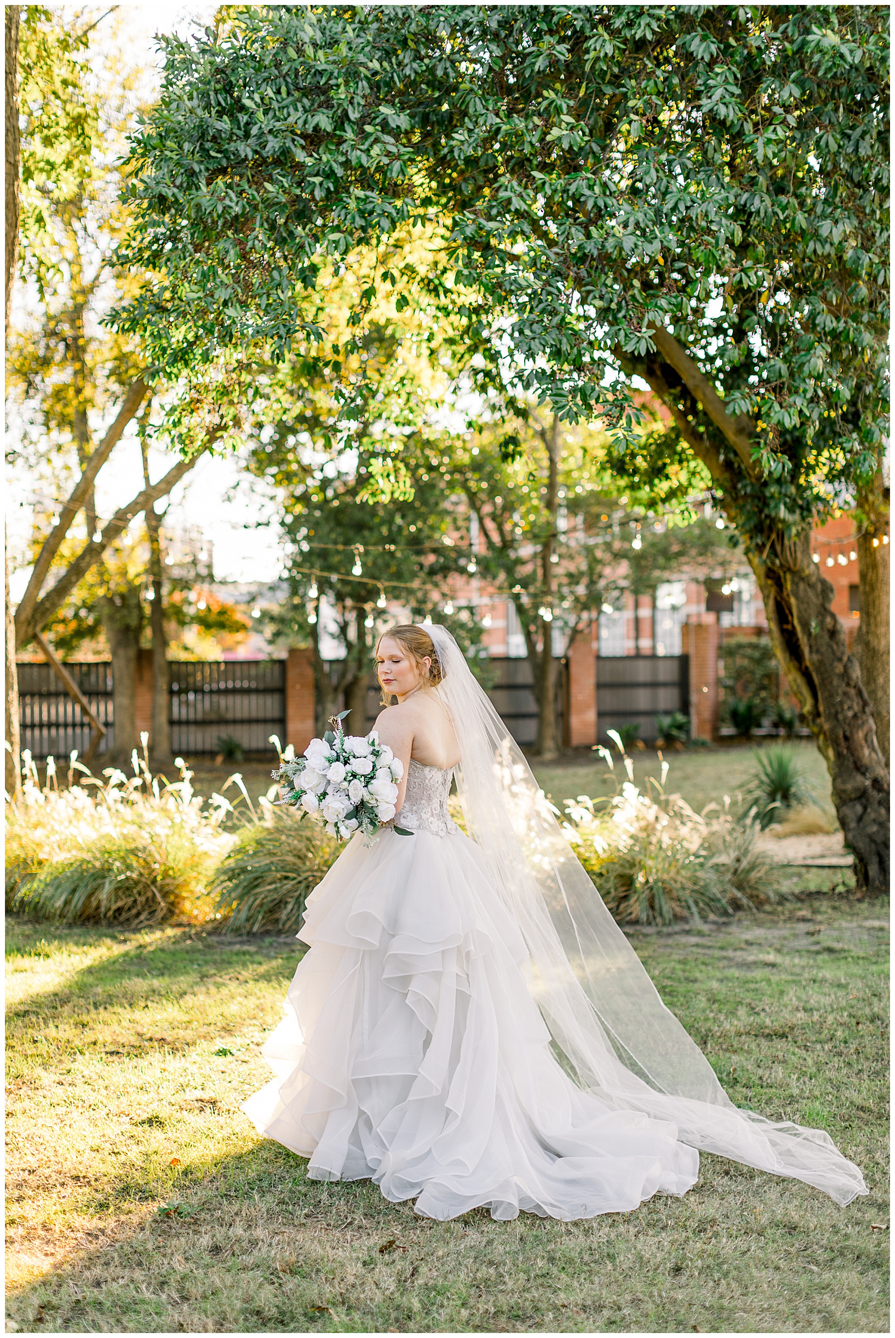 BELT LINE STATION WEDDING DAY - TIFFANY L JOHNSON PHOTOGRAPHY_0217.jpg