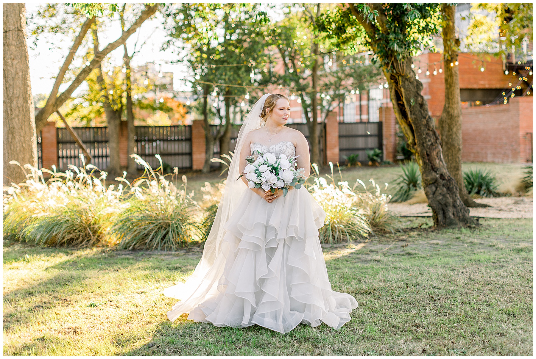 BELT LINE STATION WEDDING DAY - TIFFANY L JOHNSON PHOTOGRAPHY_0219.jpg
