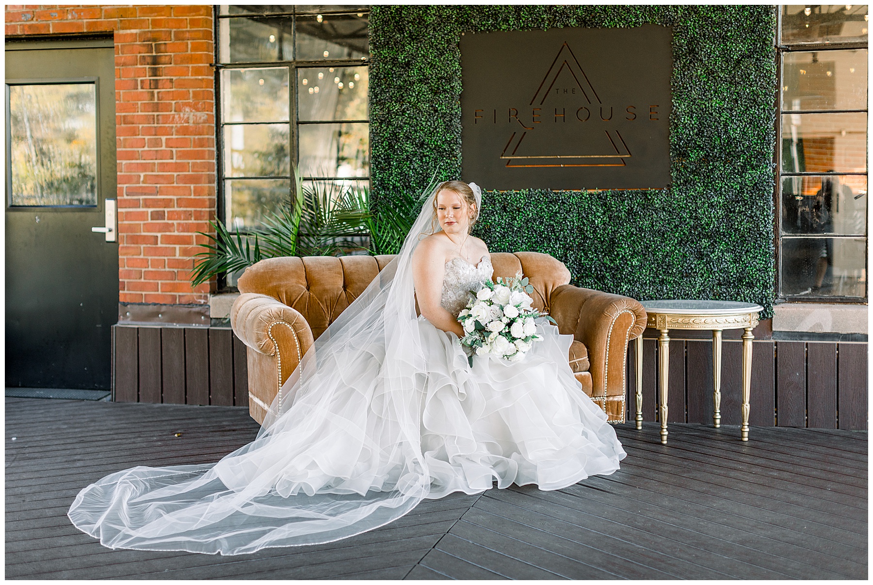 BELT LINE STATION WEDDING DAY - TIFFANY L JOHNSON PHOTOGRAPHY_0239.jpg