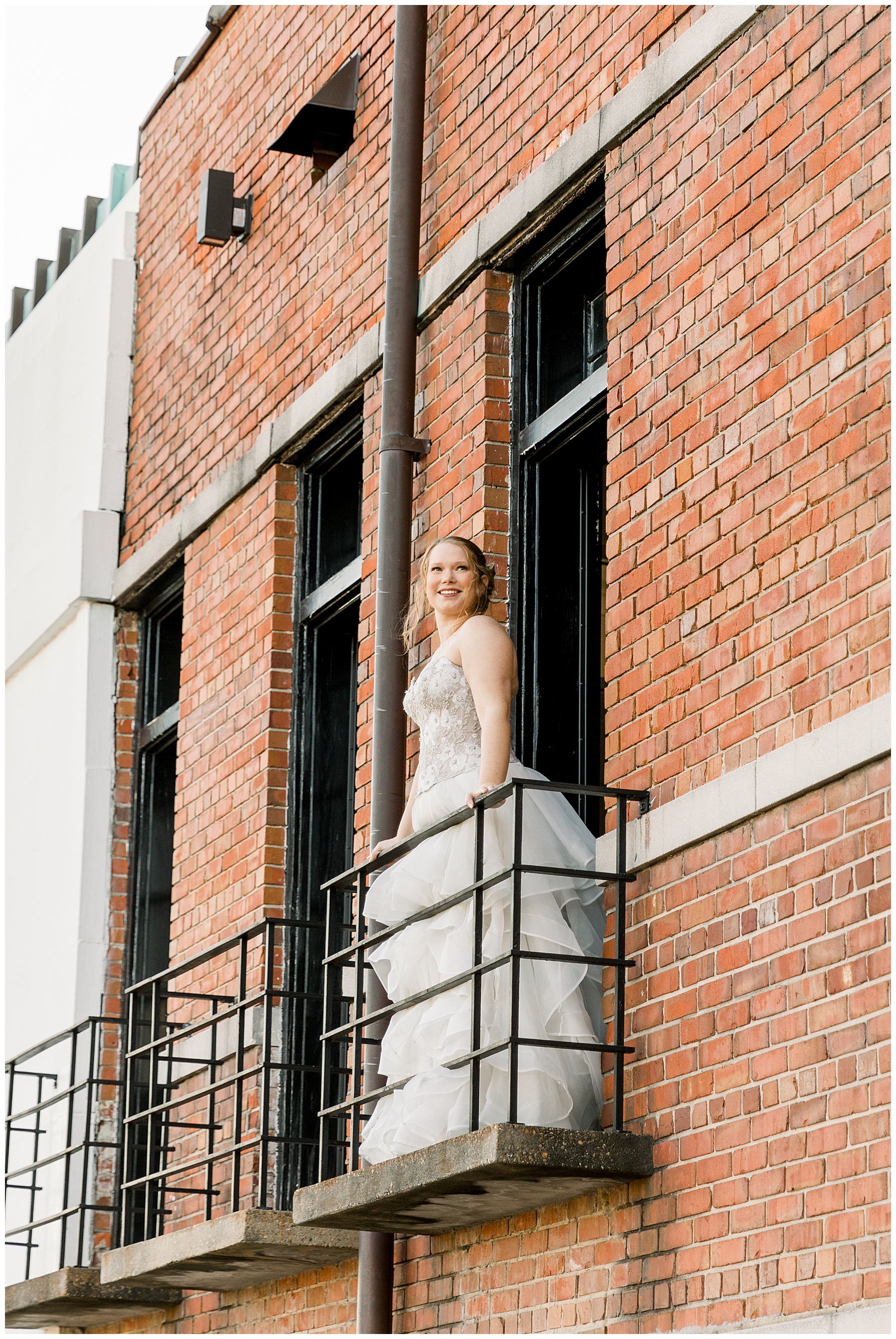 BELT LINE STATION WEDDING DAY - TIFFANY L JOHNSON PHOTOGRAPHY_0257.jpg