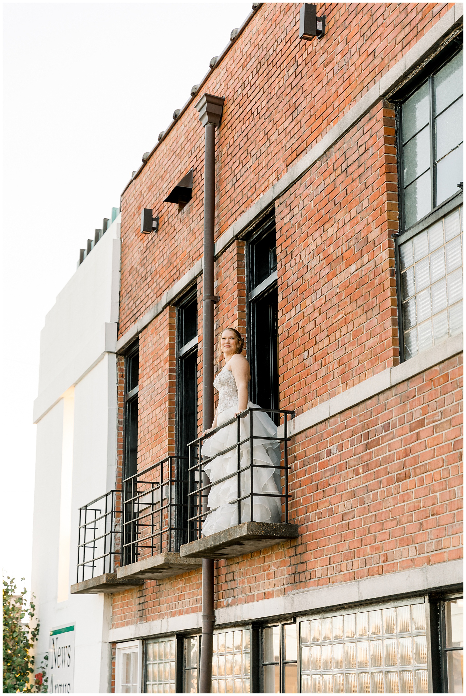 BELT LINE STATION WEDDING DAY - TIFFANY L JOHNSON PHOTOGRAPHY_0259.jpg