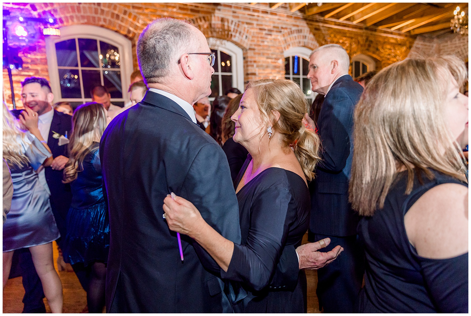 Melrose Knitting Mill Wedding Day - Raleigh NC Wedding Photographer - Tiffany L Johnson Photography_0210