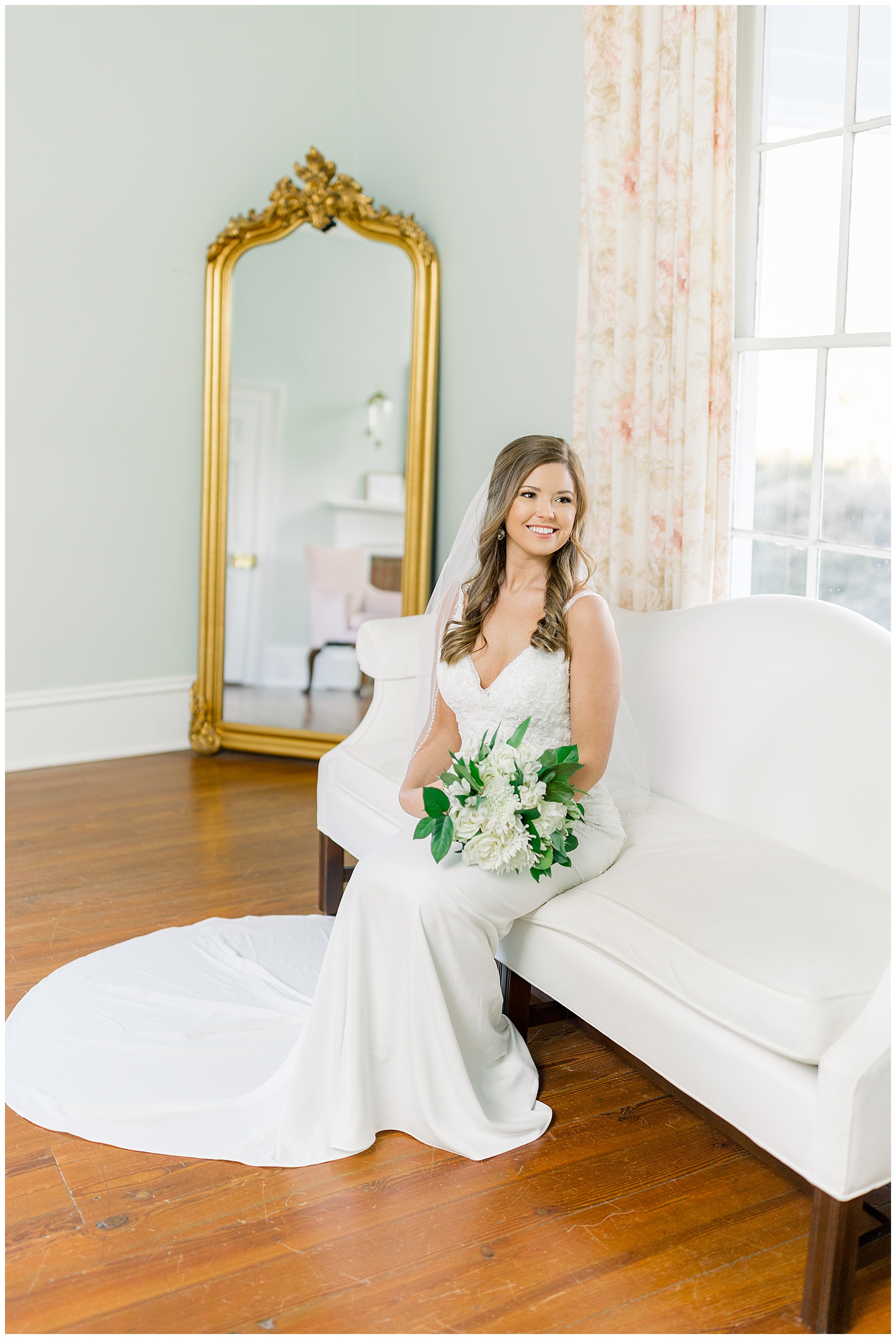 Rose Hill Estate Bridal Session - Tiffany L Johnson Photography_0001.jpg