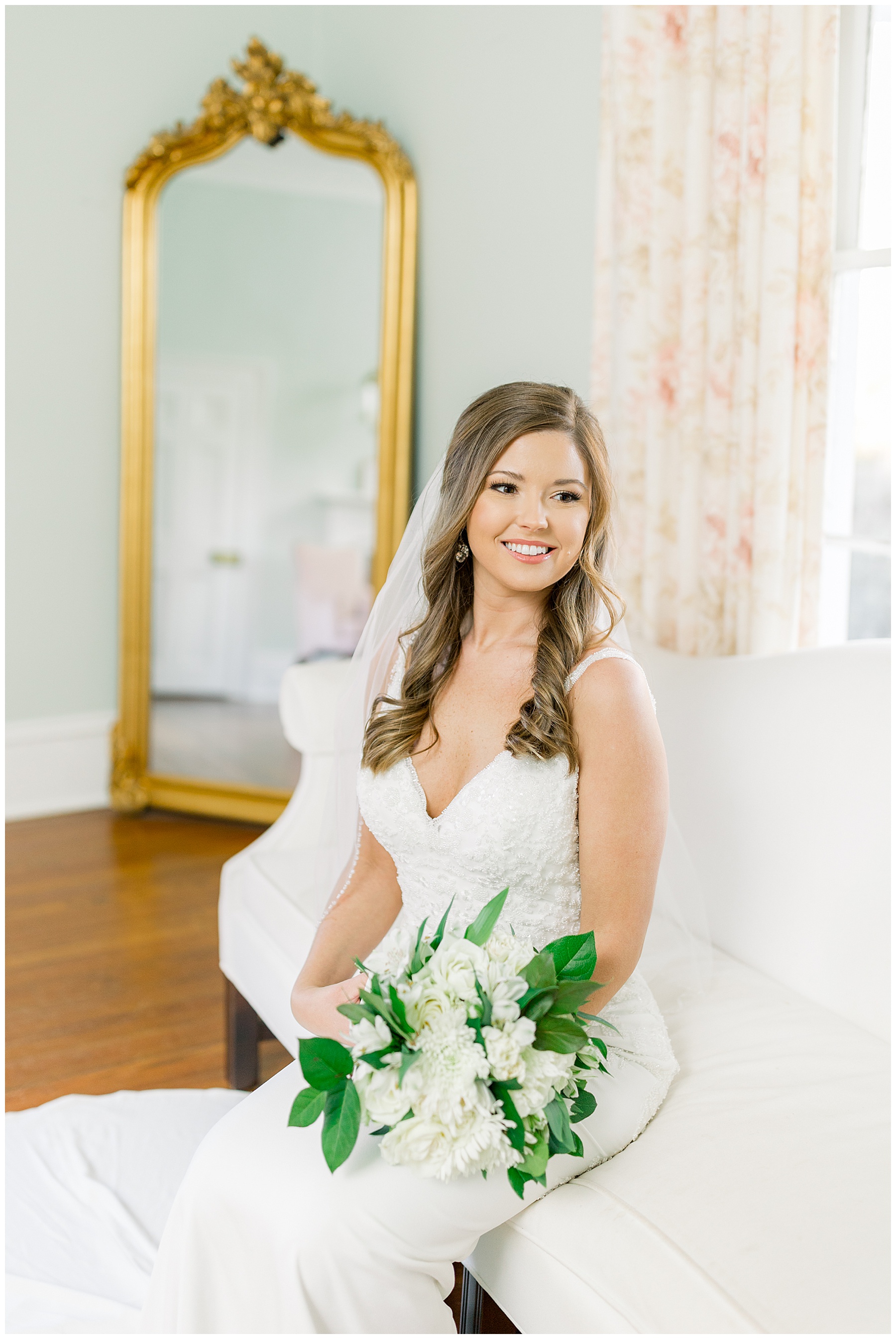 Rose Hill Estate Bridal Session - Tiffany L Johnson Photography_0005.jpg